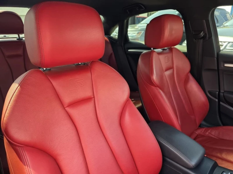 Audi S3 * Technik * CARFAX * БЕЗ ПЪРВОНАЧАЛНА ВНОСКА, снимка 16 - Автомобили и джипове - 52778632