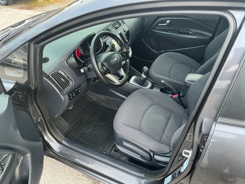 Kia Rio 1.4 CRDI, снимка 13 - Автомобили и джипове - 53265886