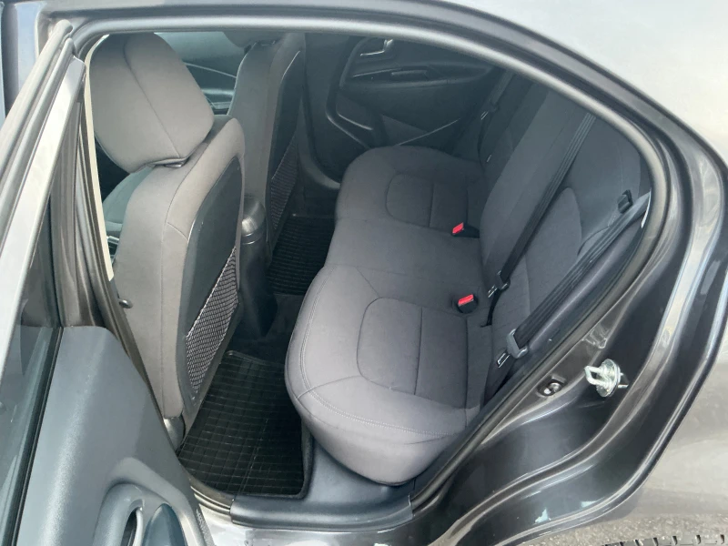 Kia Rio 1.4 CRDI, снимка 15 - Автомобили и джипове - 53265886