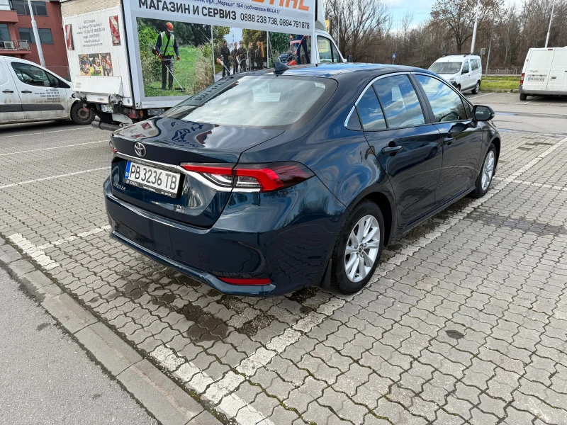 Toyota Corolla 1.5 125кс. Executive, снимка 6 - Автомобили и джипове - 53394441
