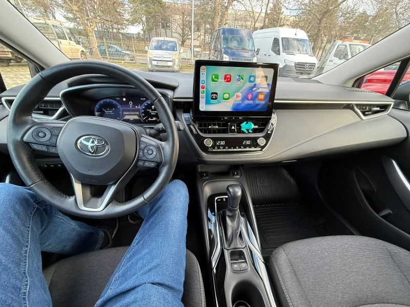 Toyota Corolla 1.5 125кс. Executive, снимка 12 - Автомобили и джипове - 53394441