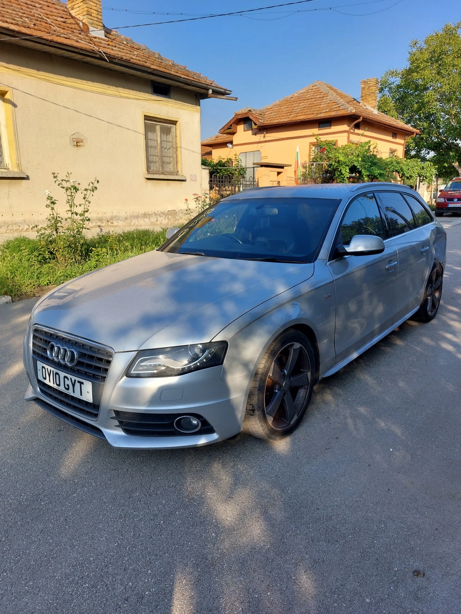 Audi A4 B8 1.8 TFSI S-line - изображение 2