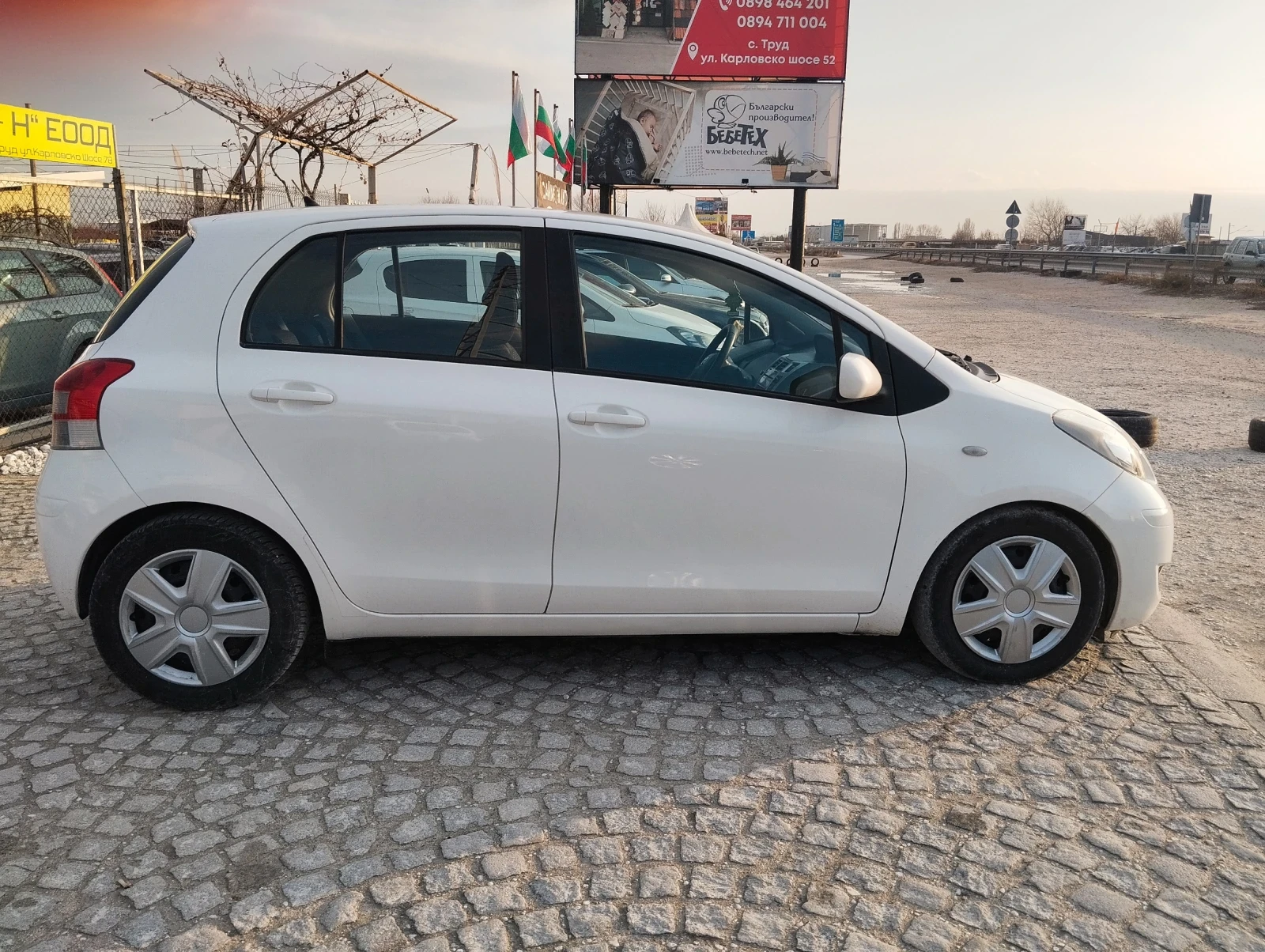 Toyota Yaris БЕНЗИН 1.33 100к.с.6 СКОРОСТИ  - изображение 8