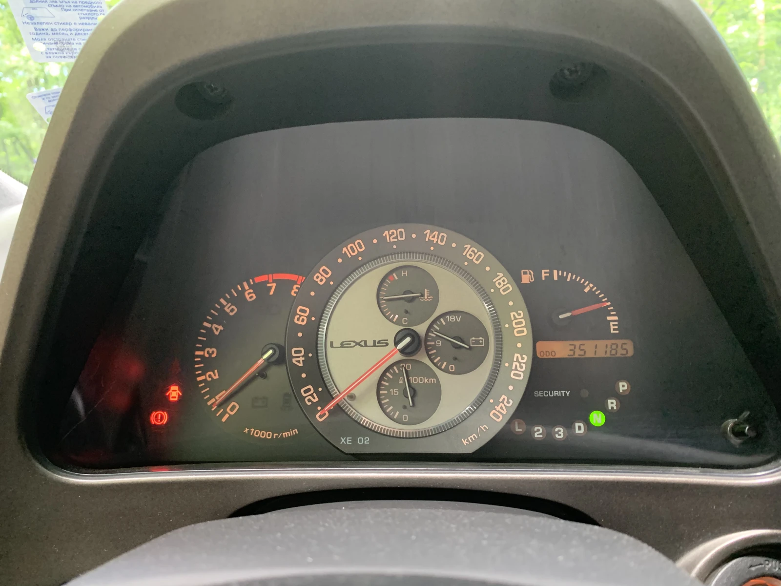 Lexus IS 200  - изображение 9