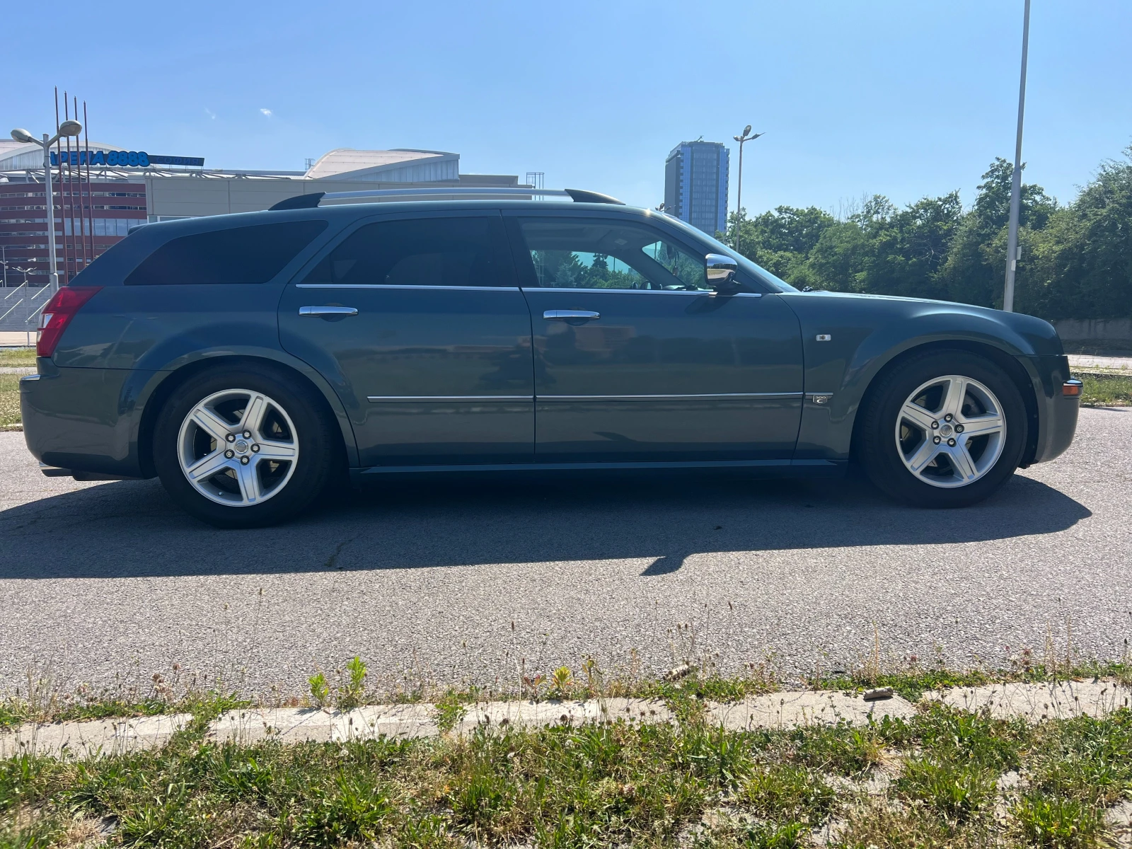 Chrysler 300c 5.7 HEMI 4X4 ГАЗ - изображение 4