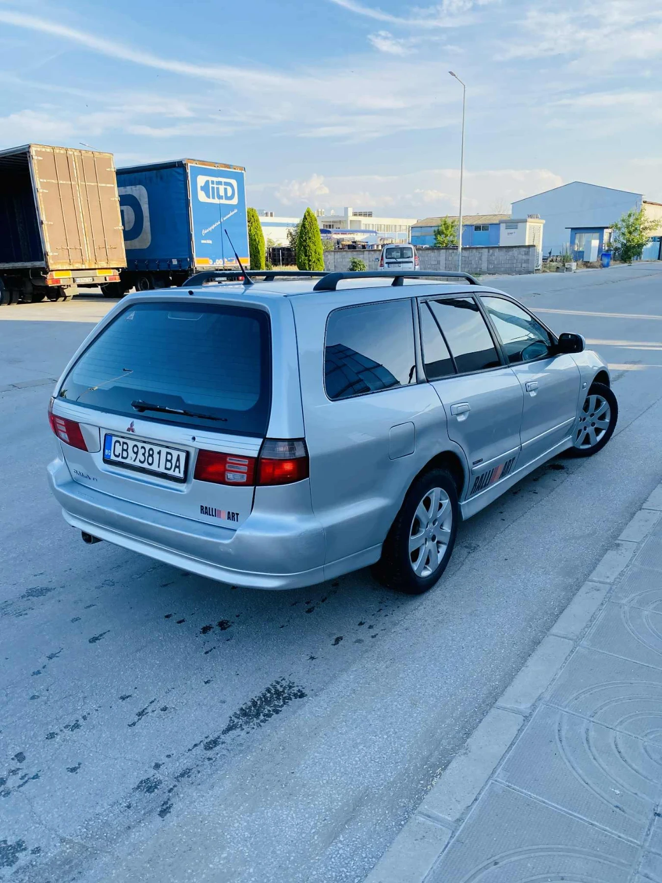 Mitsubishi Galant 2.5 v6 газ автоматик - изображение 3