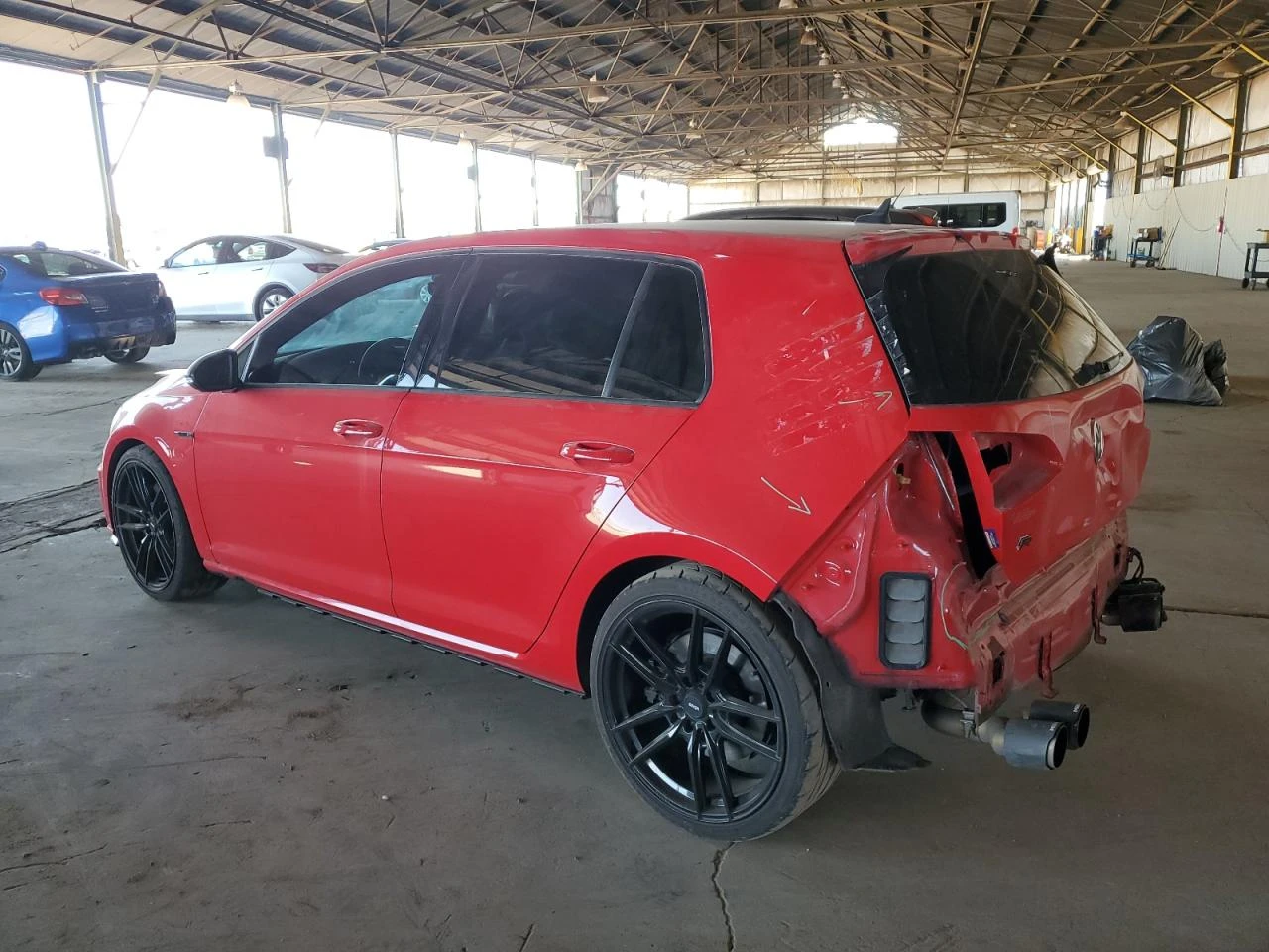 VW Golf R * * CARFAX * * АВТО КРЕДИТ * *  - изображение 4