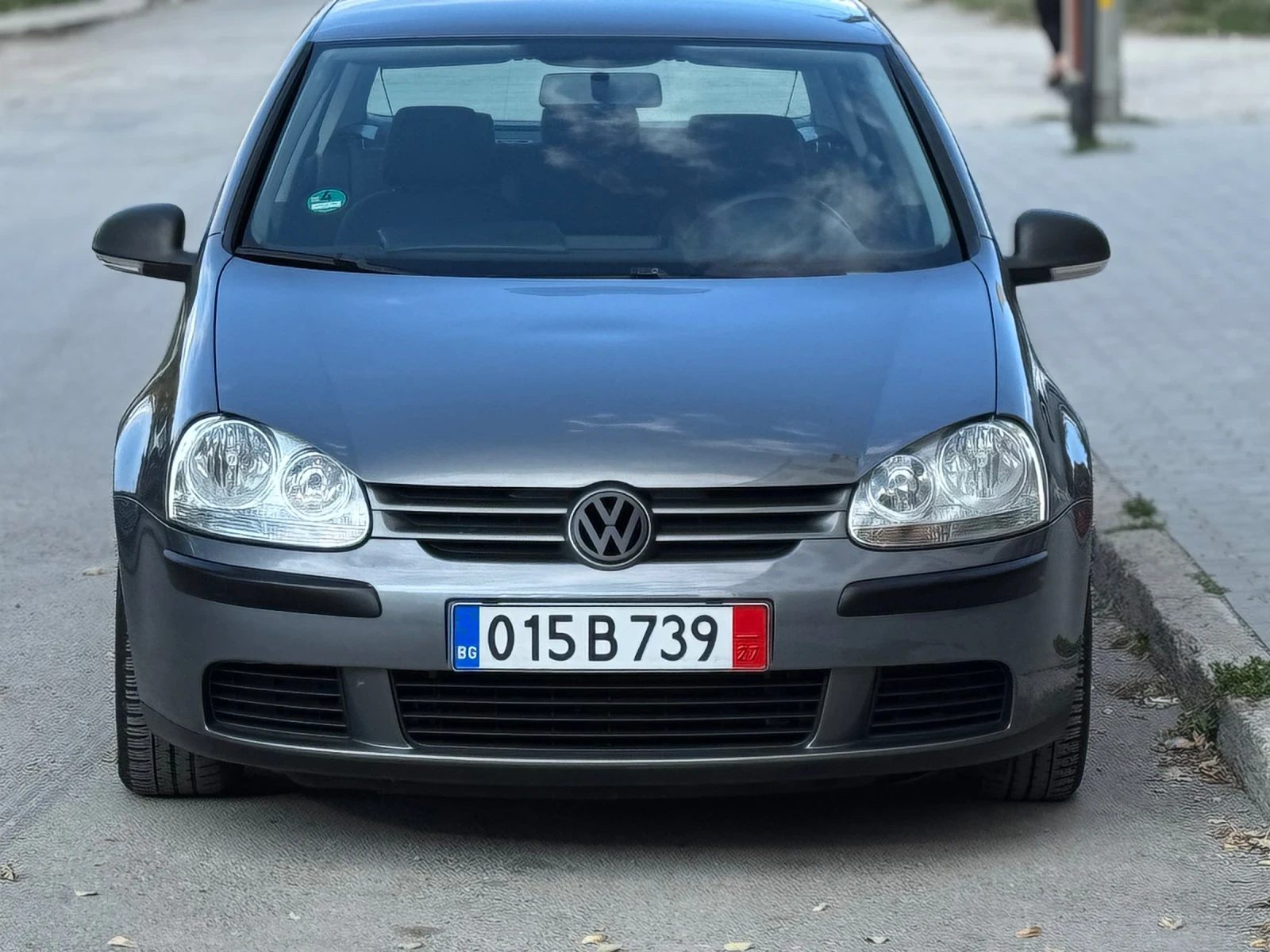 VW Golf 1.9TDI 105к.с. Автоматик DSG - изображение 3