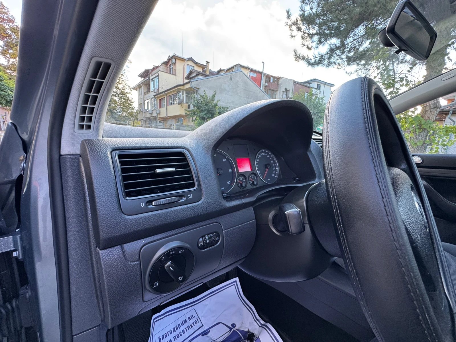 VW Golf 1.9TDI 105к.с. Автоматик DSG - изображение 9