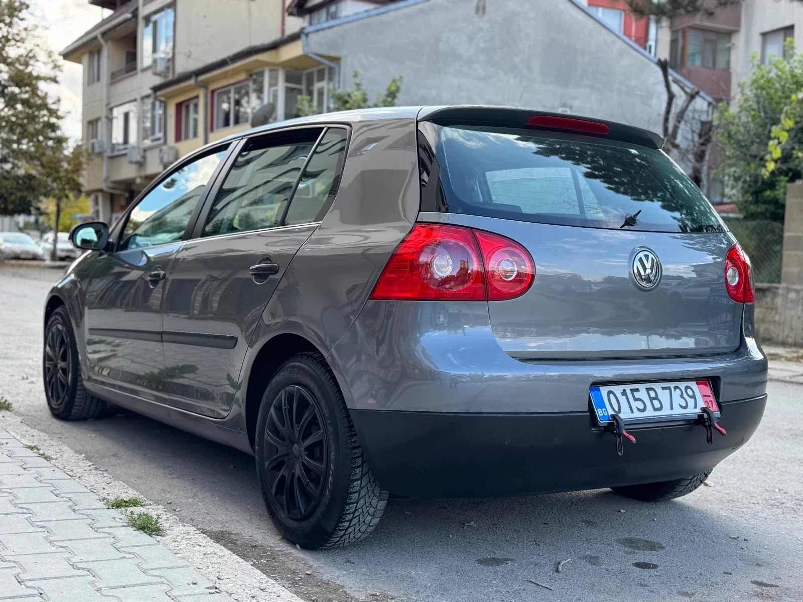 VW Golf 1.9TDI 105к.с. Автоматик DSG - изображение 4