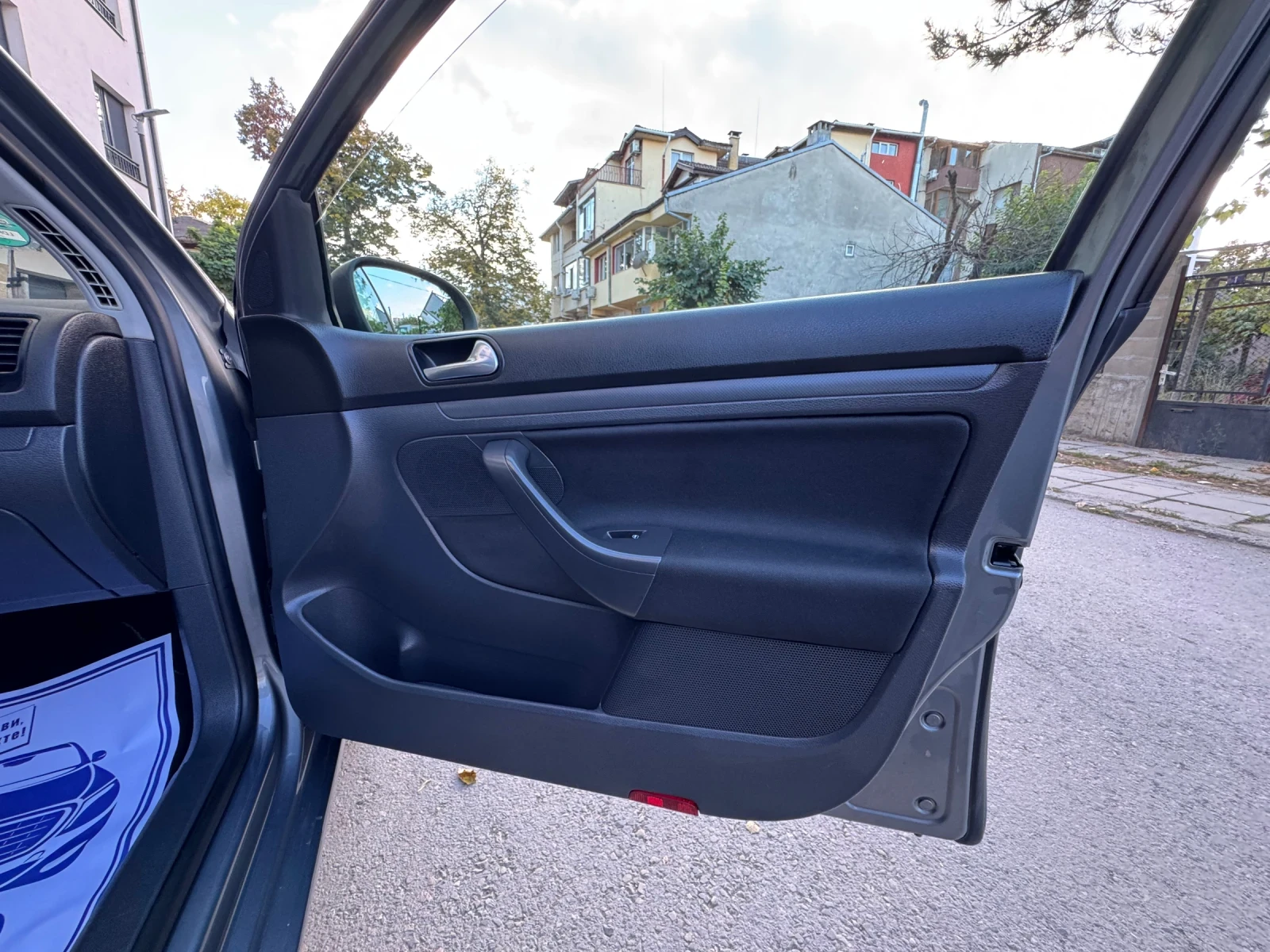 VW Golf 1.9TDI 105к.с. Автоматик DSG | Mobile.bg — изображение 13