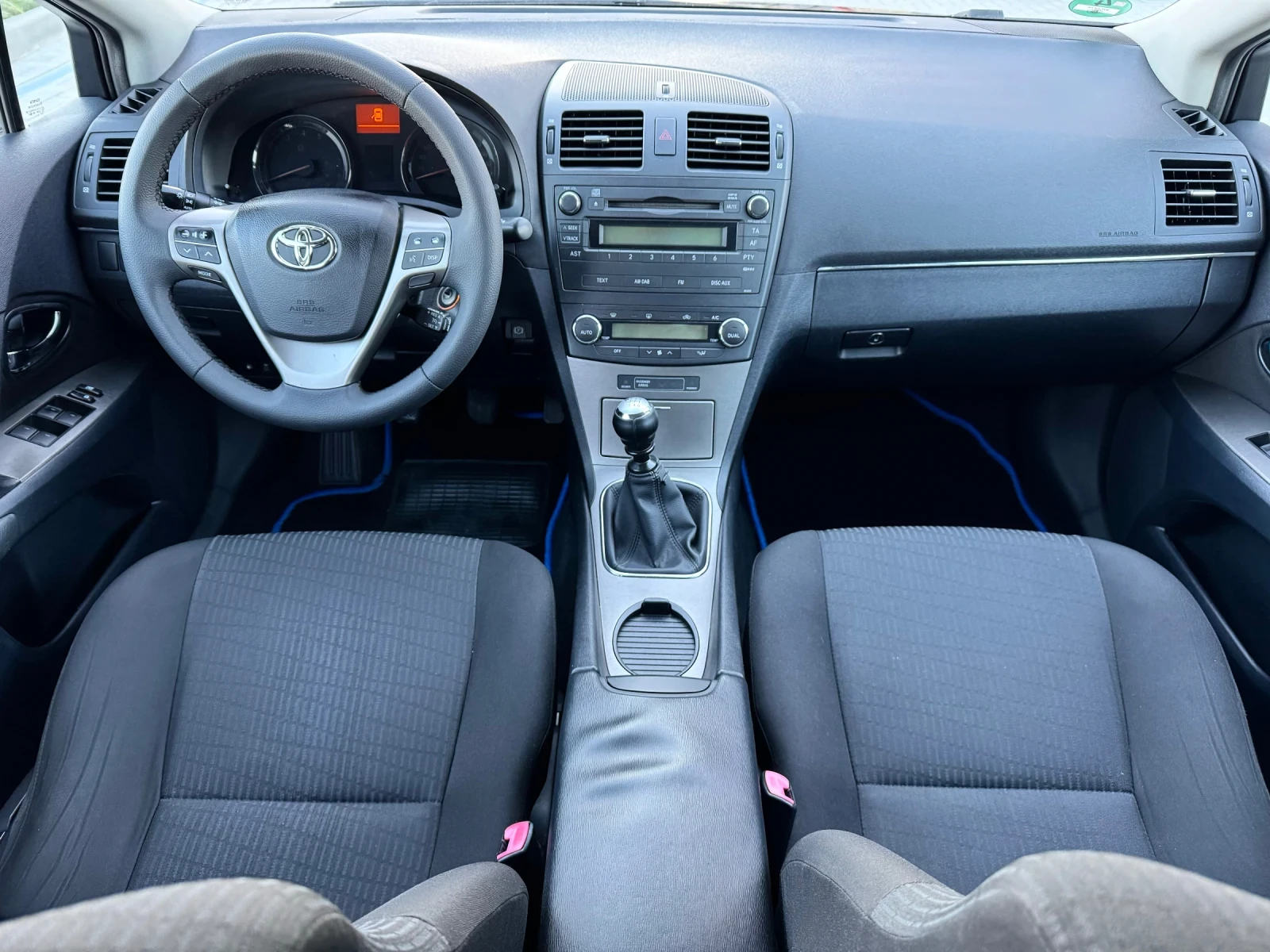 Toyota Avensis 1.8 VVT-i / TEMPOMAT / CLIMATRONIC / 182000km ! - изображение 10