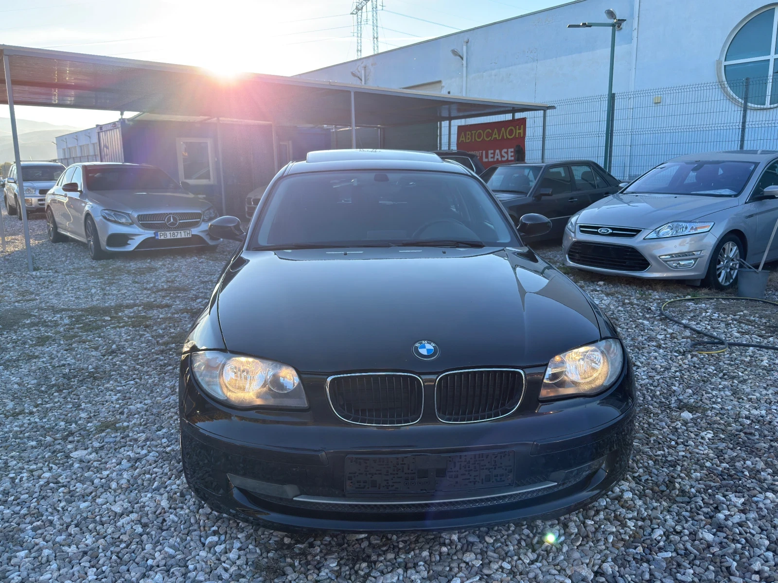 BMW 118 2.0 D NAVI - изображение 2