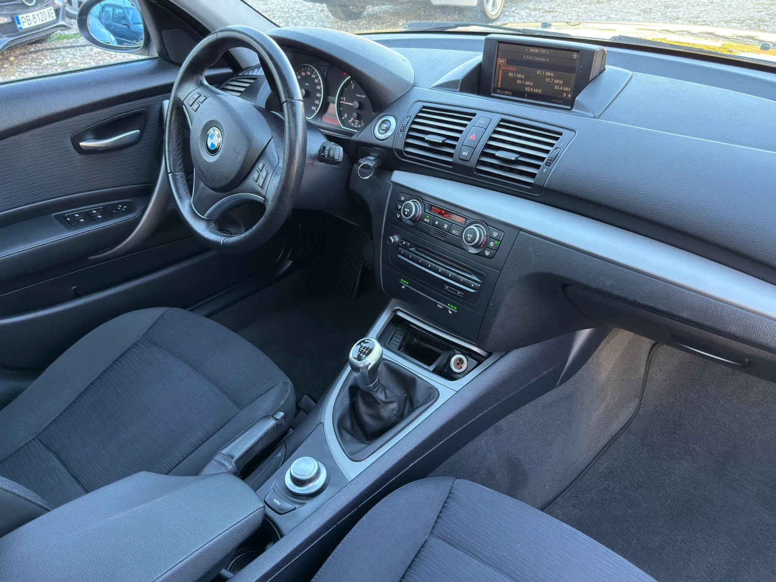 BMW 118 2.0 D NAVI | Mobile.bg   11