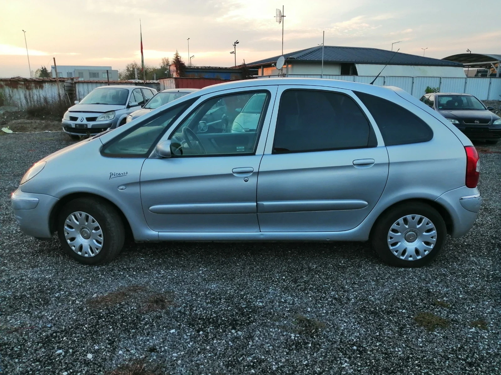 Citroen Xsara picasso 1.6i   4 | Mobile.bg   8