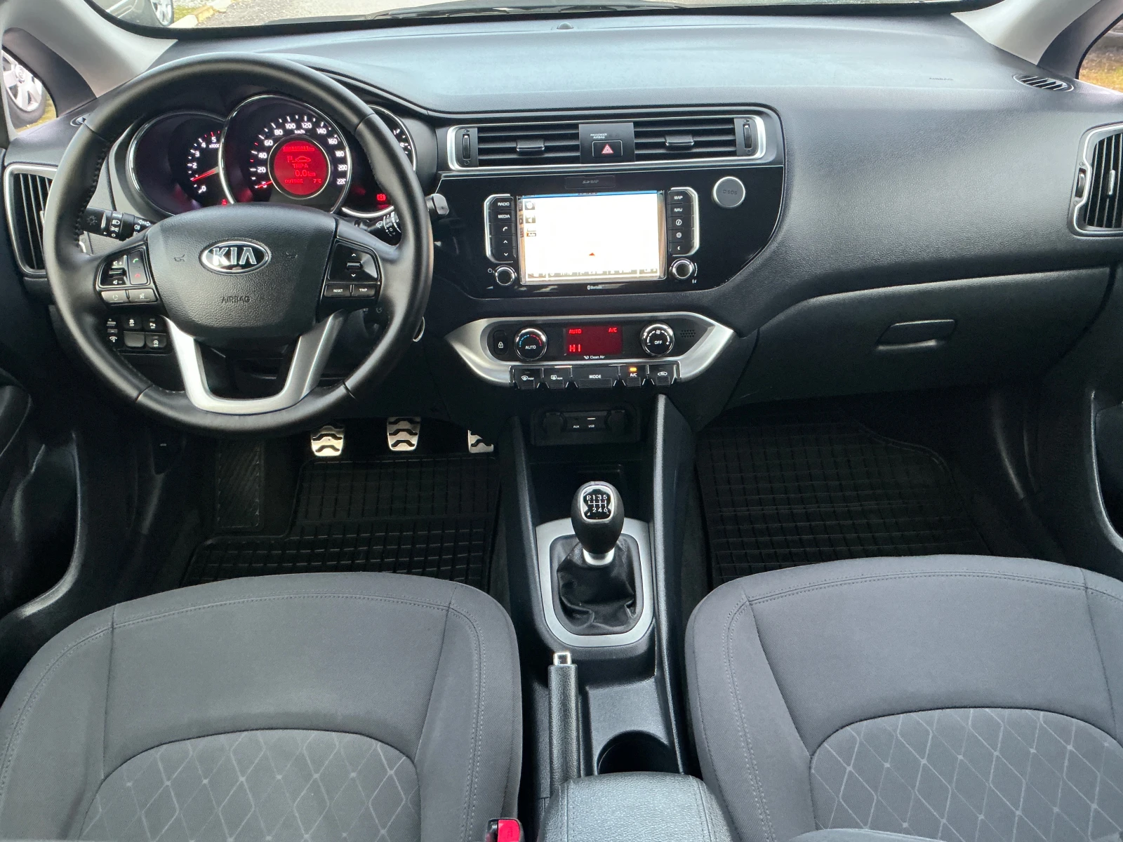 Kia Rio 1.4 CRDI | Mobile.bg � ����������� 12