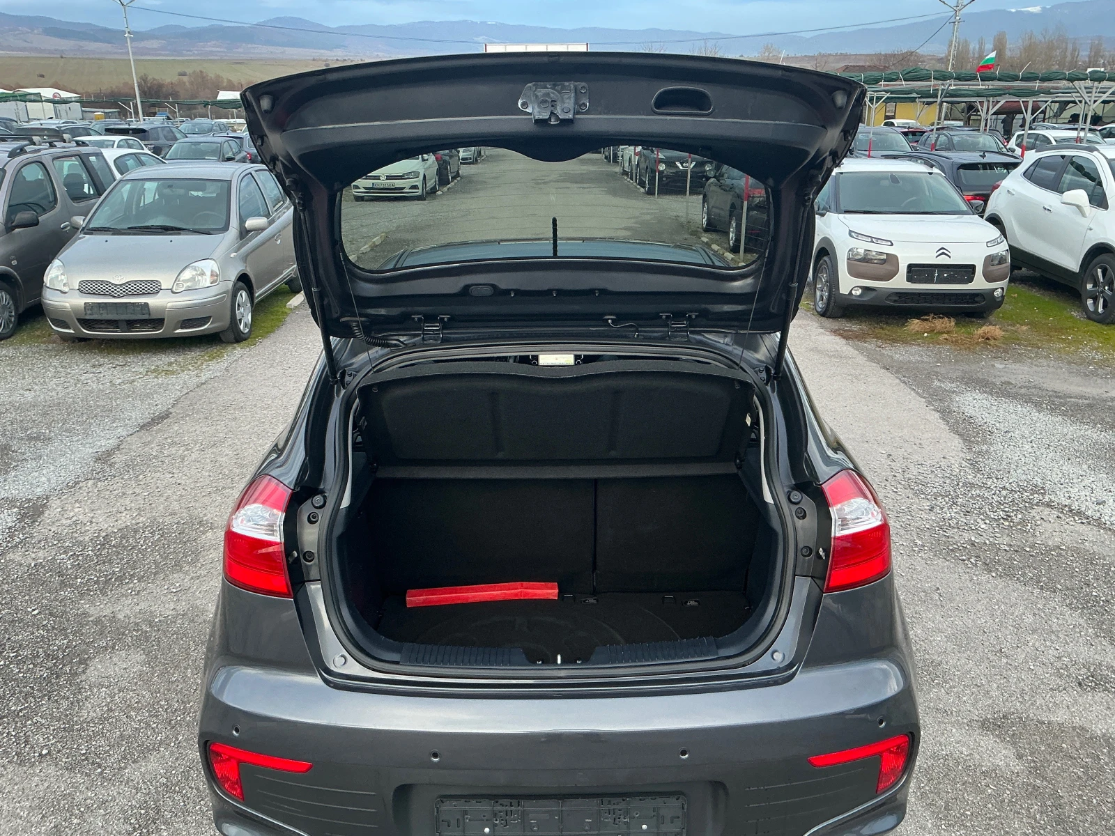 Kia Rio 1.4 CRDI - изображение 10