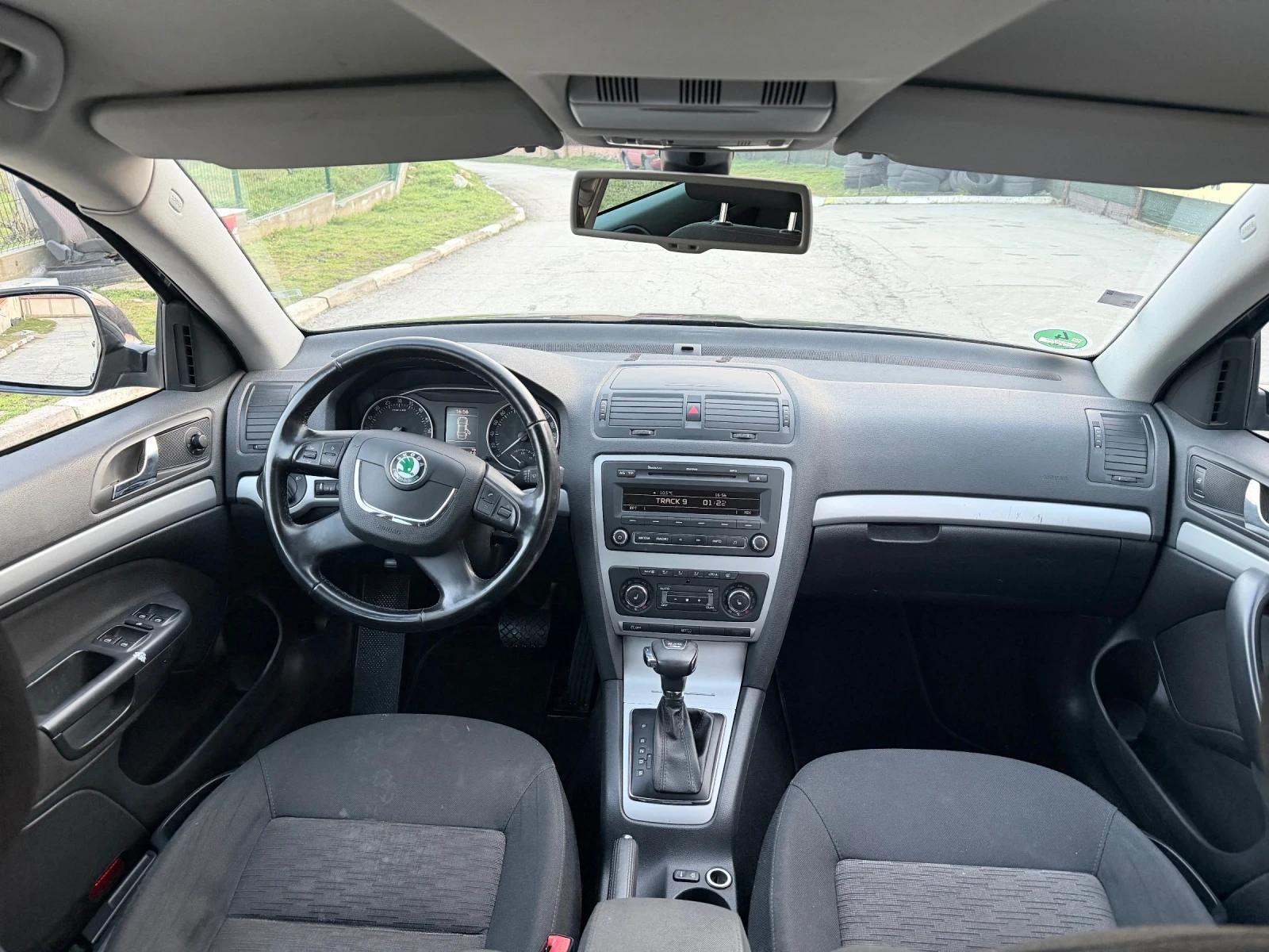 Skoda Octavia, снимка 12 - Автомобили и джипове - 53738775
