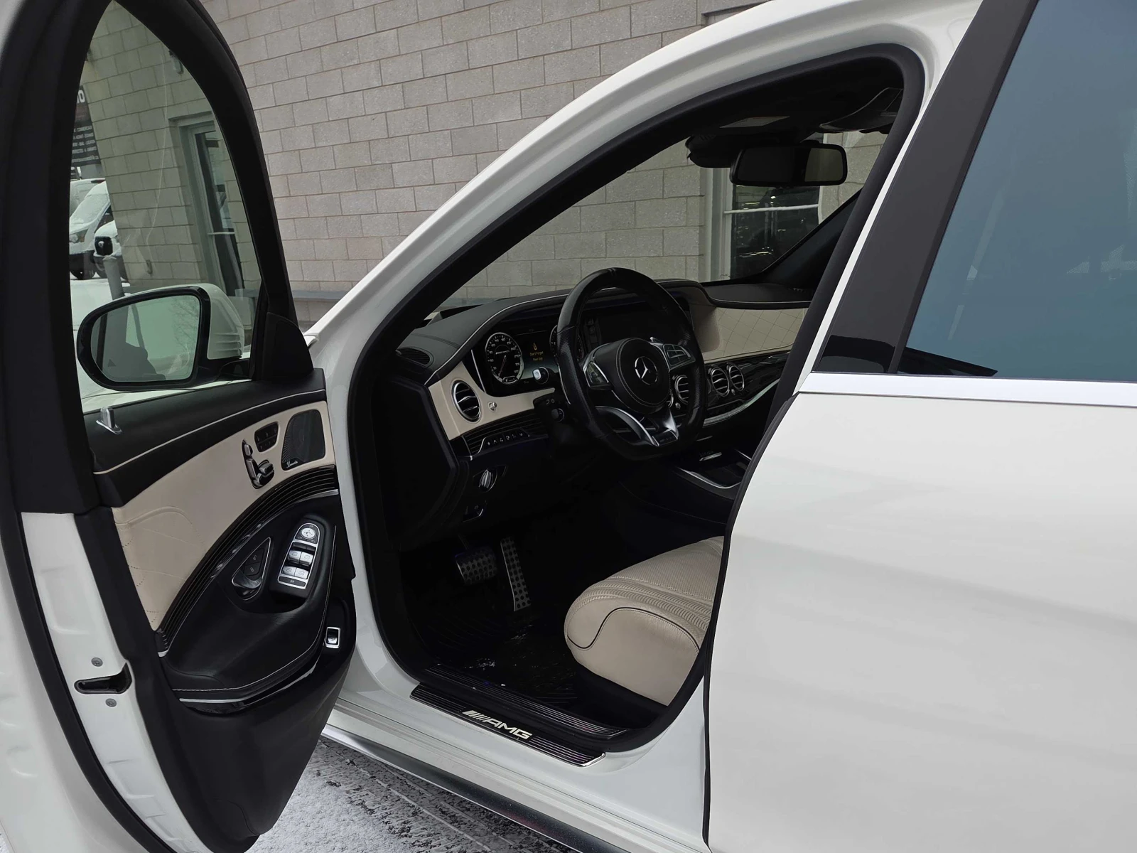 Mercedes-Benz S 63 AMG * * CARFAX * * АВТО КРЕДИТ * * , снимка 9 - Автомобили и джипове - 53919231