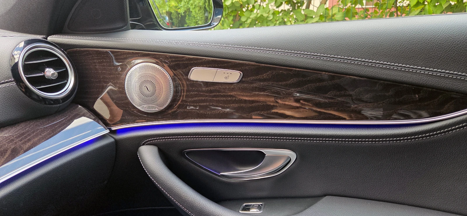 Mercedes-Benz E 450 AMG* Night* Distronic* 4Matic* 360cam, снимка 8 - Автомобили и джипове - 54003478