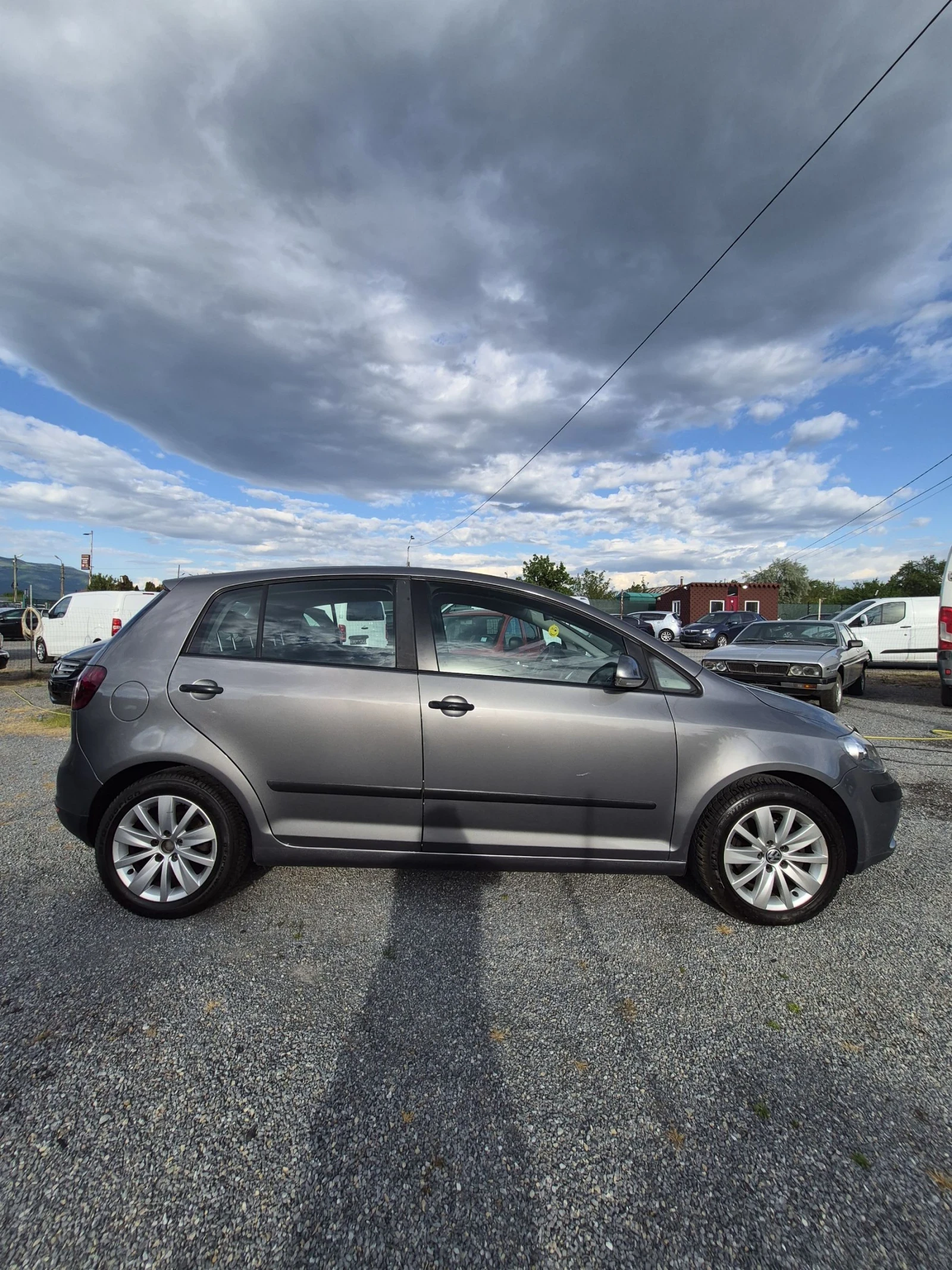 VW Golf Plus 1.9 TDI 105 к.с , снимка 8 - Автомобили и джипове - 54664391