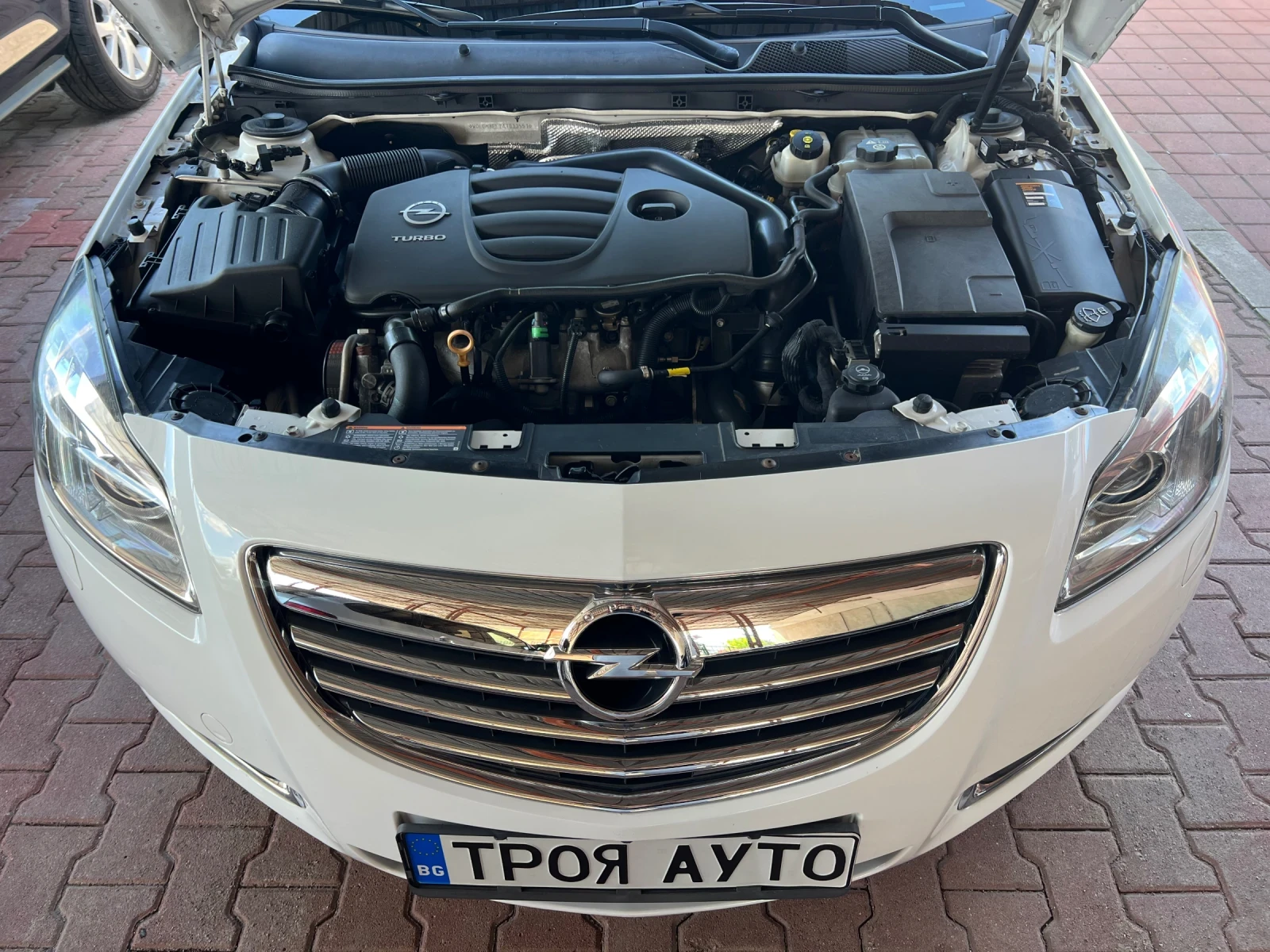 Opel Insignia 2.0Т* 4х4* АВТОМАТИК* ШВЕЙЦАРИЯ* , снимка 16 - Автомобили и джипове - 54701695