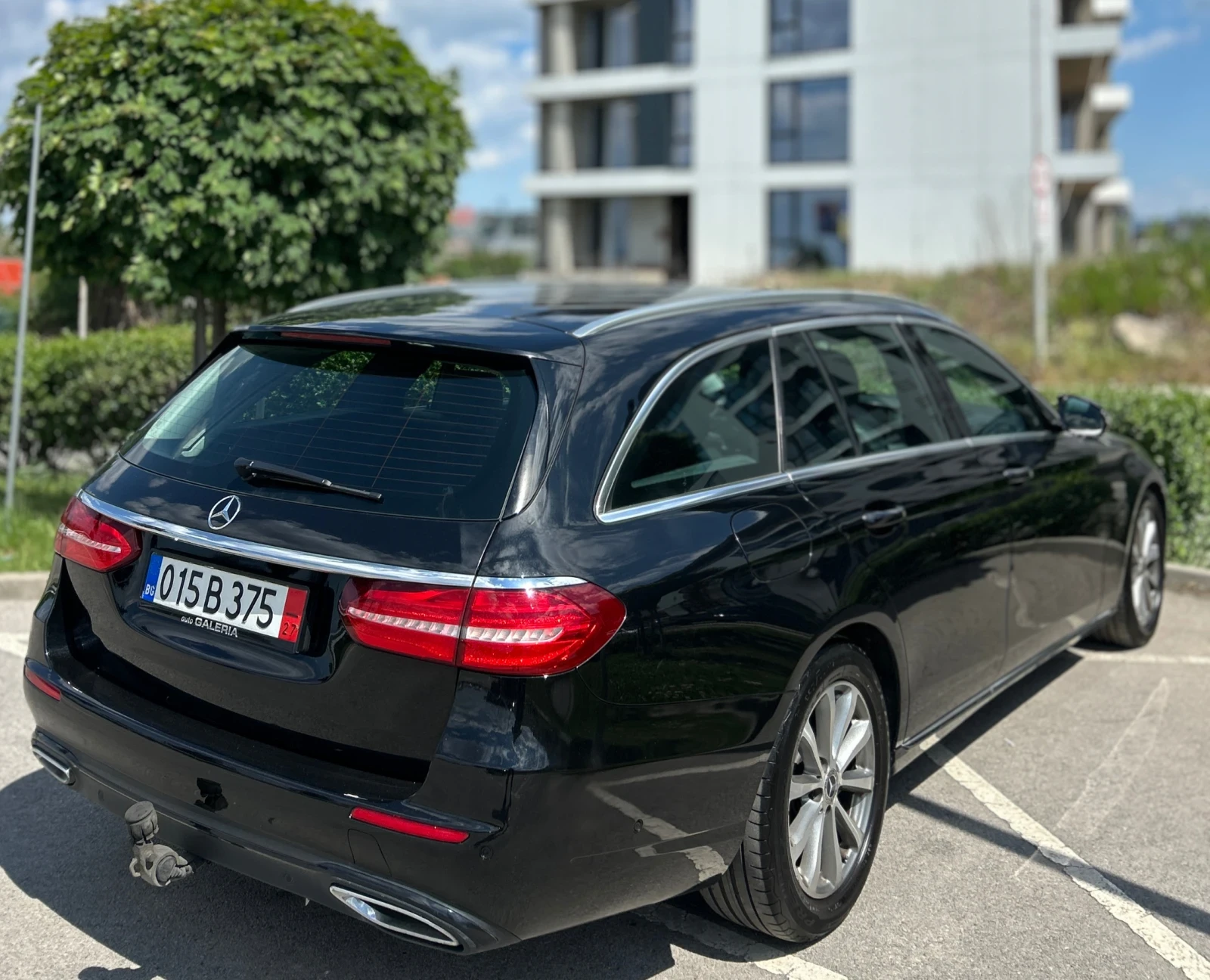 Mercedes-Benz E 220, снимка 8 - Автомобили и джипове - 54700895