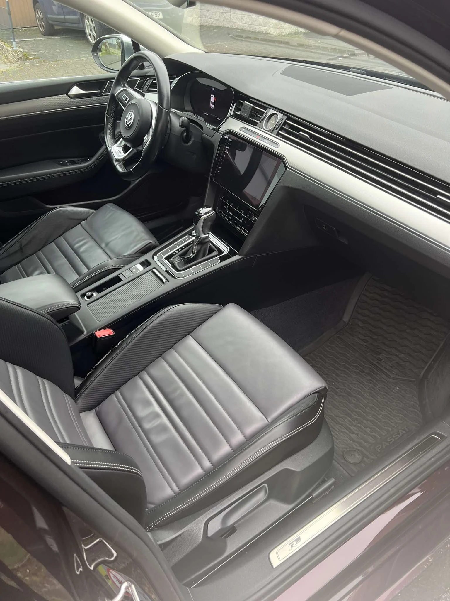 VW Passat, снимка 15 - Автомобили и джипове - 54843679