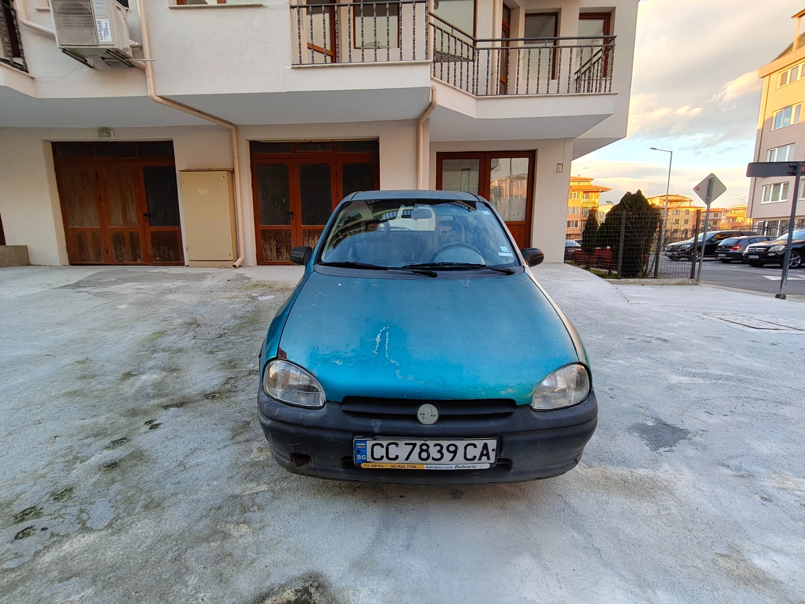Opel Corsa 1, 4 Бензин, снимка 2 - Автомобили и джипове - 54995456