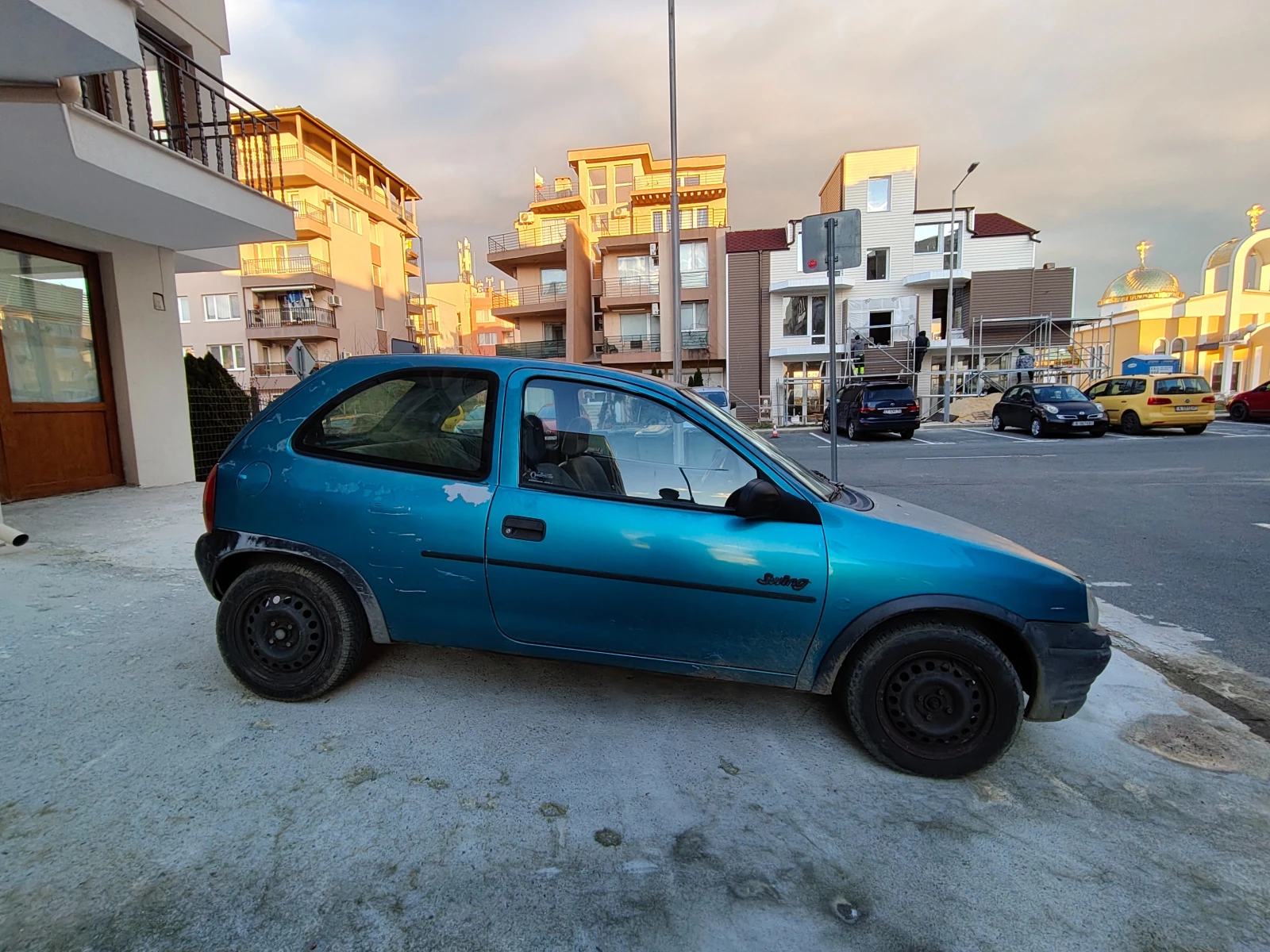 Opel Corsa 1, 4 Бензин, снимка 14 - Автомобили и джипове - 54995456