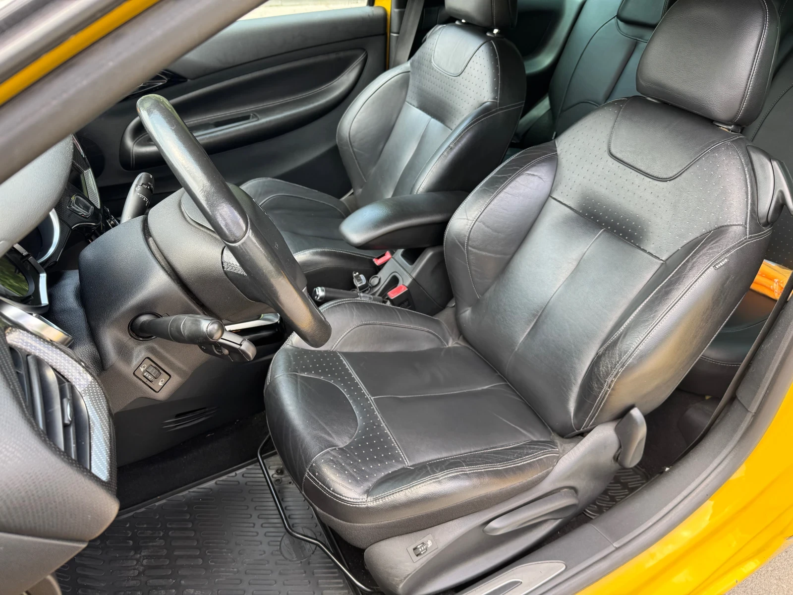 Citroen DS3 1.6Turbo Swiss, снимка 7 - Автомобили и джипове - 55144768