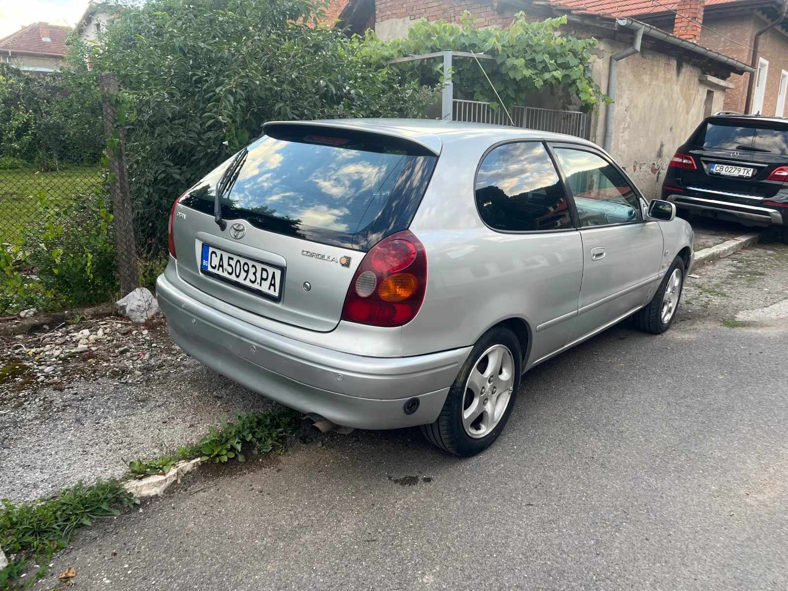 Toyota Corolla 1.6, снимка 4 - Автомобили и джипове - 55267466
