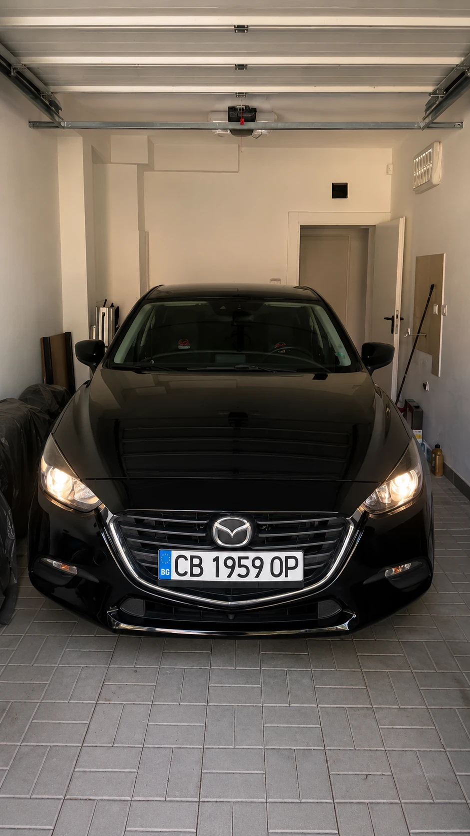 Mazda 3, снимка 10 - Автомобили и джипове - 55378145
