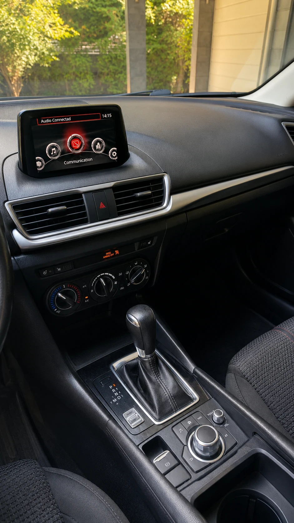 Mazda 3, снимка 9 - Автомобили и джипове - 55378145