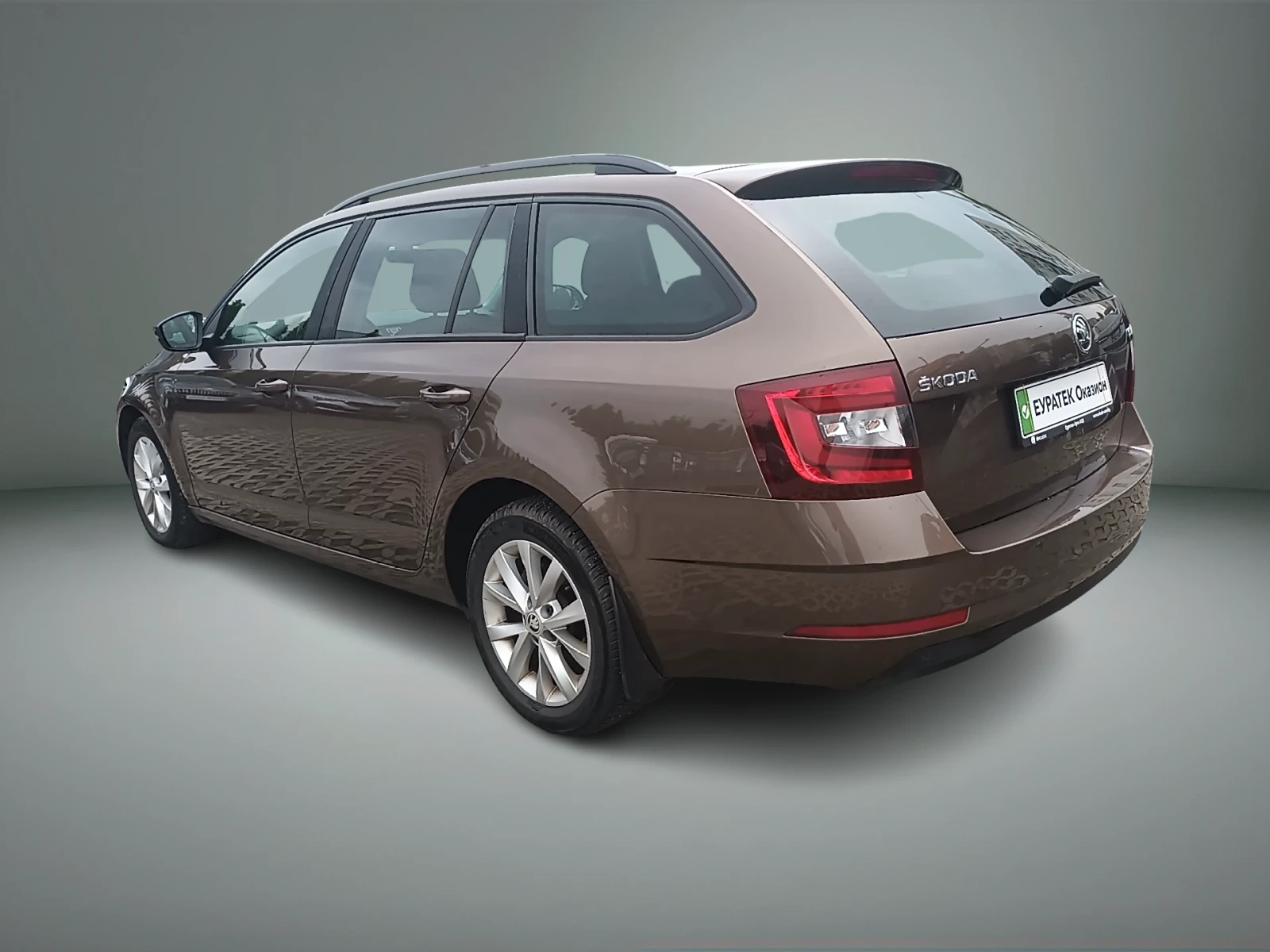 Skoda Octavia 1.6TDI /6MT VISION, снимка 3 - Автомобили и джипове - 55431149