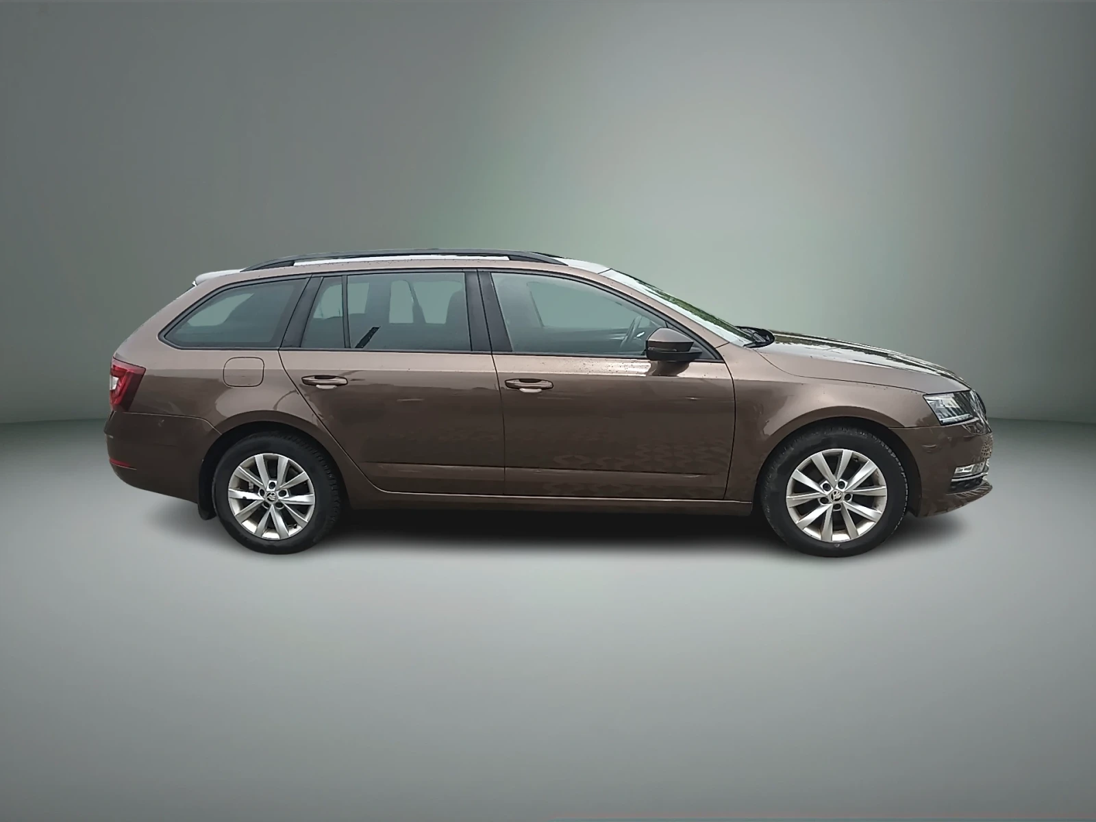 Skoda Octavia 1.6TDI /6MT VISION, снимка 6 - Автомобили и джипове - 55431149