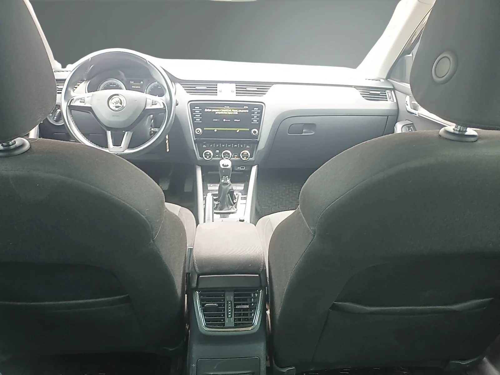 Skoda Octavia 1.6TDI /6MT VISION, снимка 11 - Автомобили и джипове - 55431149