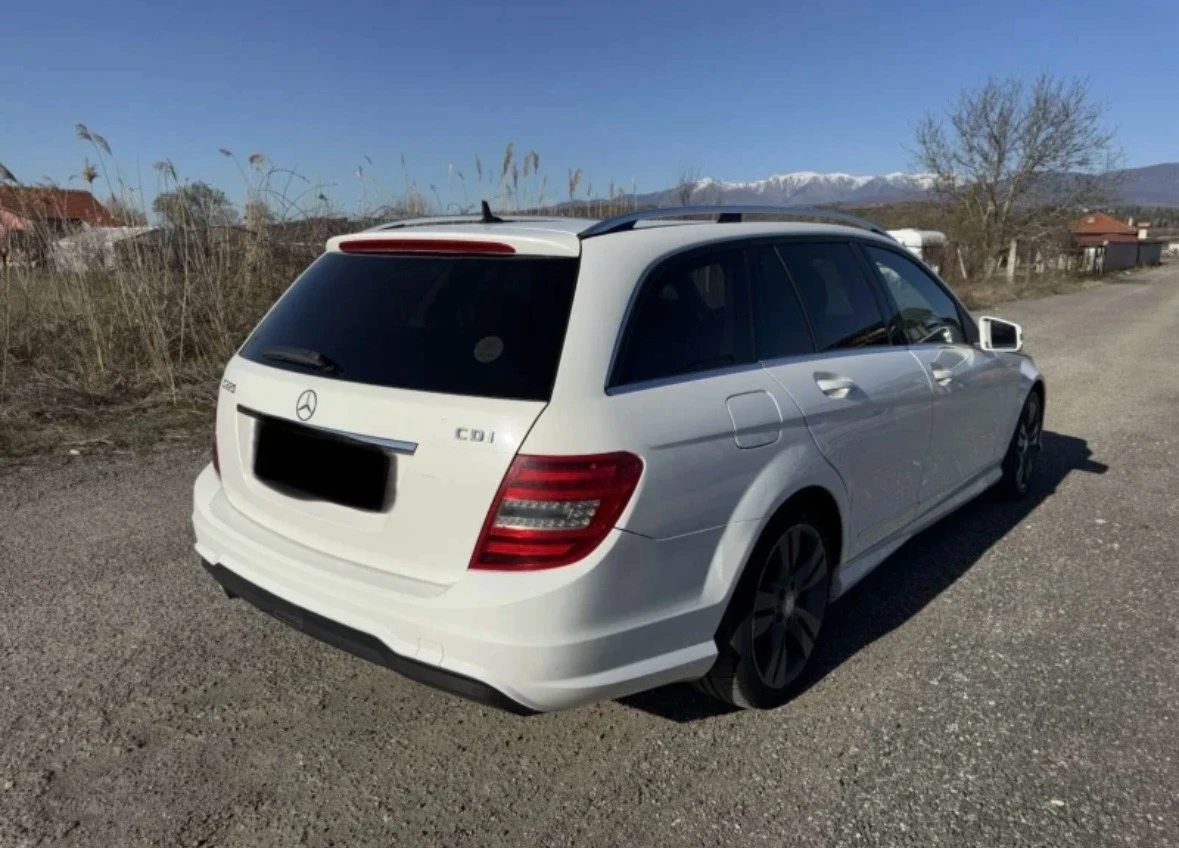 Mercedes-Benz C 220, снимка 4 - Автомобили и джипове - 55450910