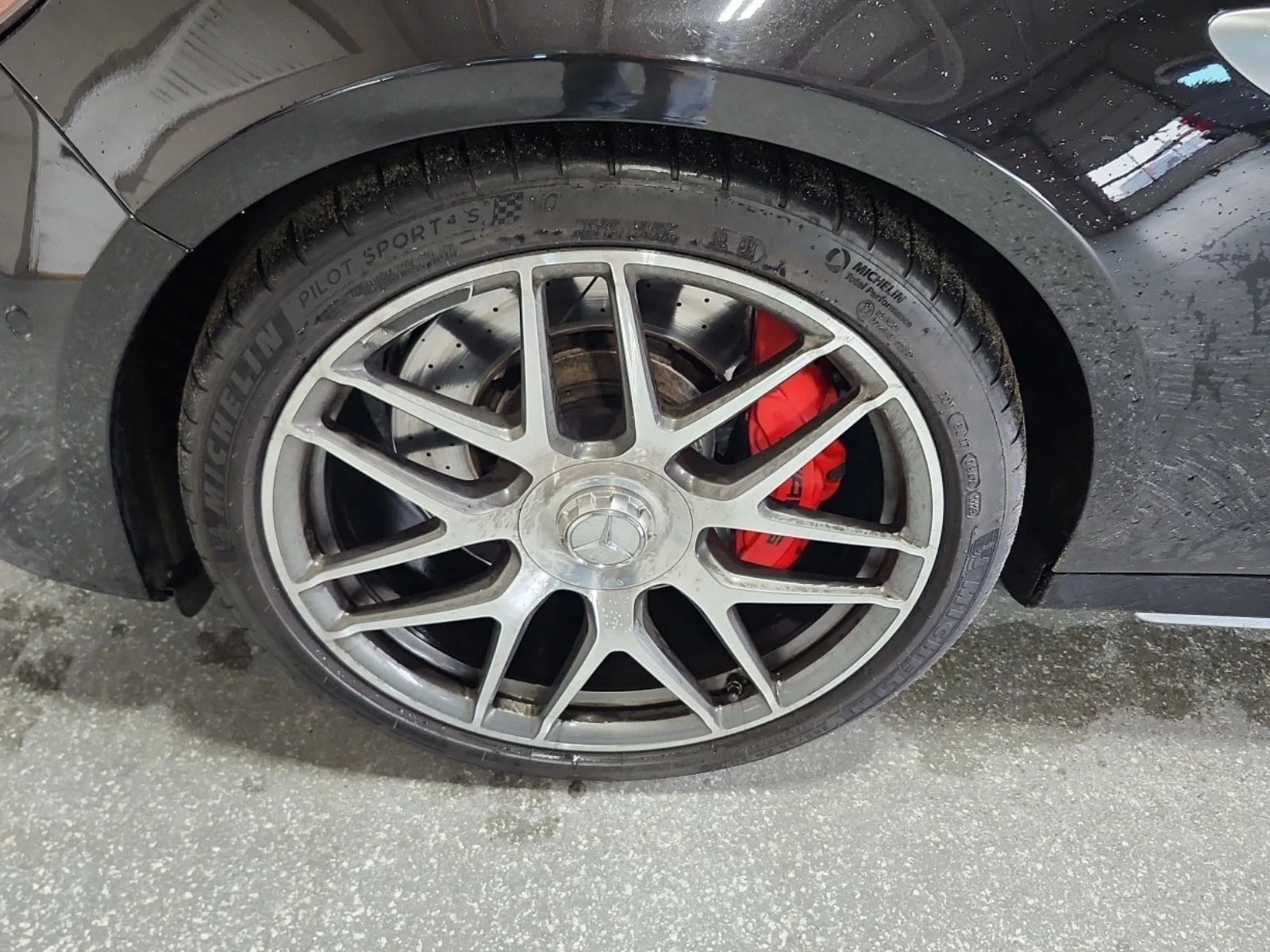 Mercedes-Benz E 63 AMG * АВТОКРЕДИТ * ГЛАВНО ПРЕДСТАВИТЕЛСТВО, снимка 5 - Автомобили и джипове - 55846880