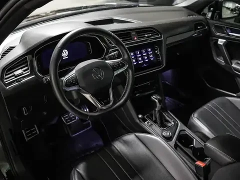 VW Tiguan VW Tiguan Comfortline R- Line / CARFAX, снимка 5 - Автомобили и джипове - 54813989