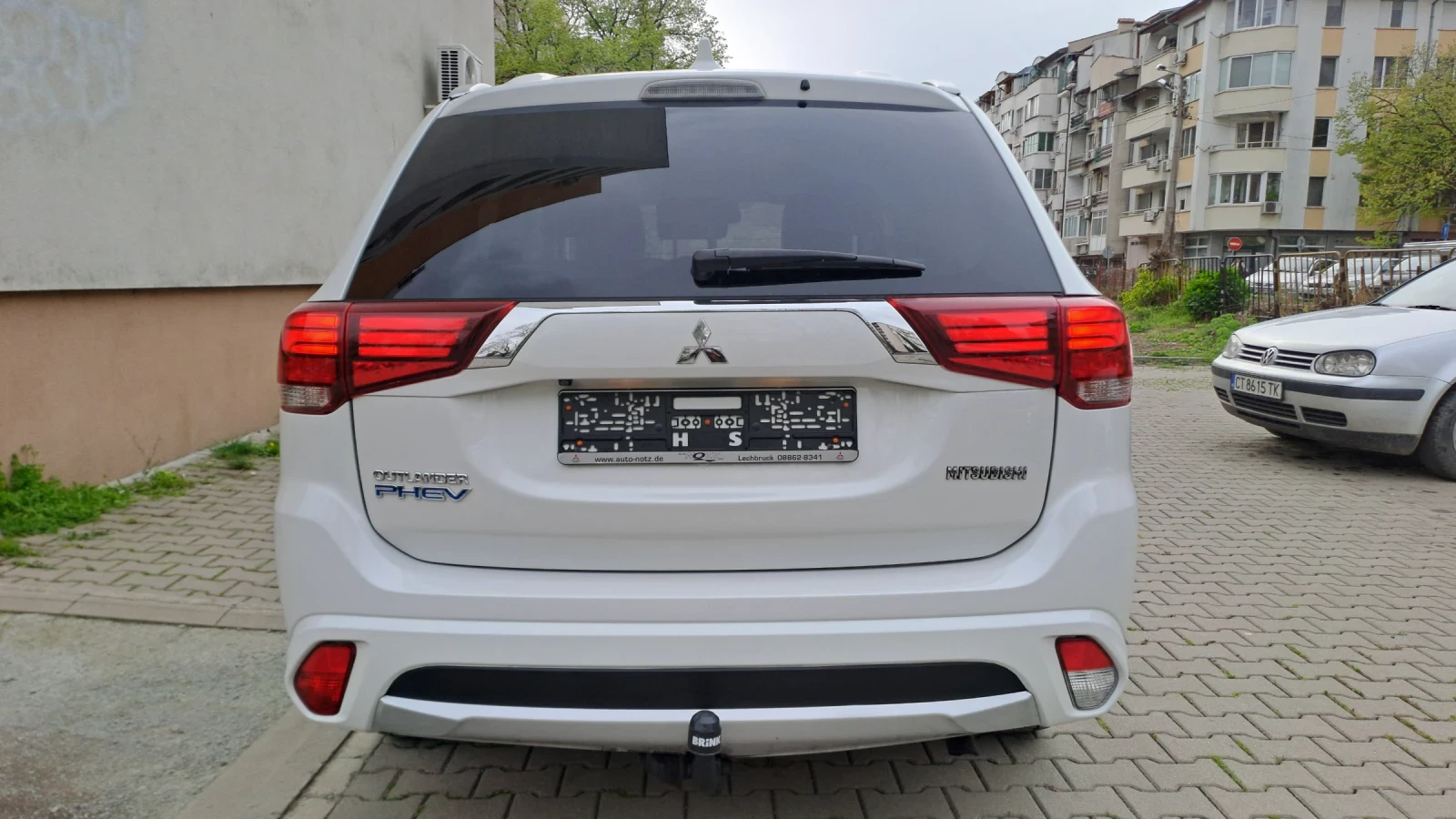 Mitsubishi Outlander 2.0 PLUG-IN, 4X4 - изображение 5