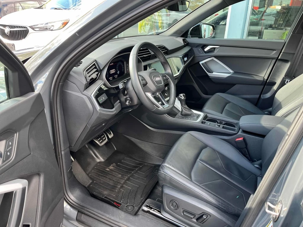 Audi Q3 * 45 TFSI quattro * CARFAX * ���� �� �� | Mobile.bg � ����������� 5