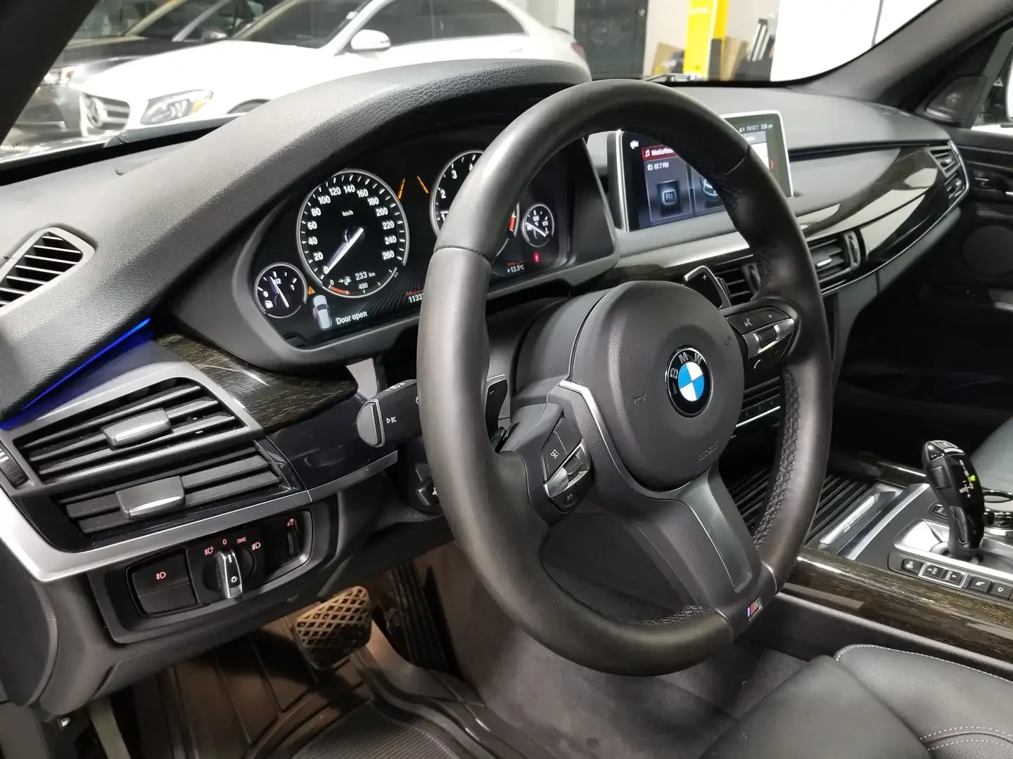 BMW X5 xDrive40e | Mobile.bg � ����������� 7