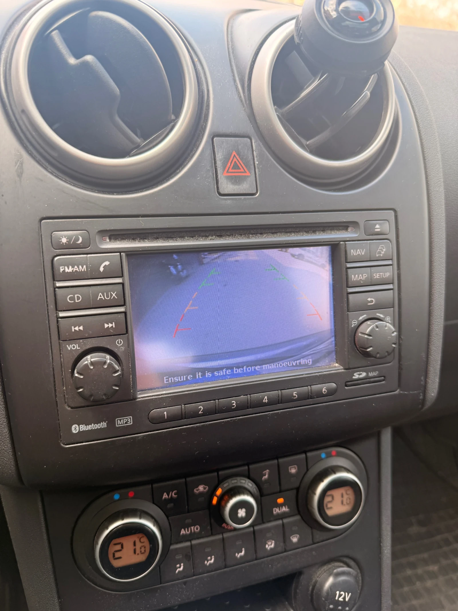 Nissan Qashqai, снимка 10 - Автомобили и джипове - 54058532