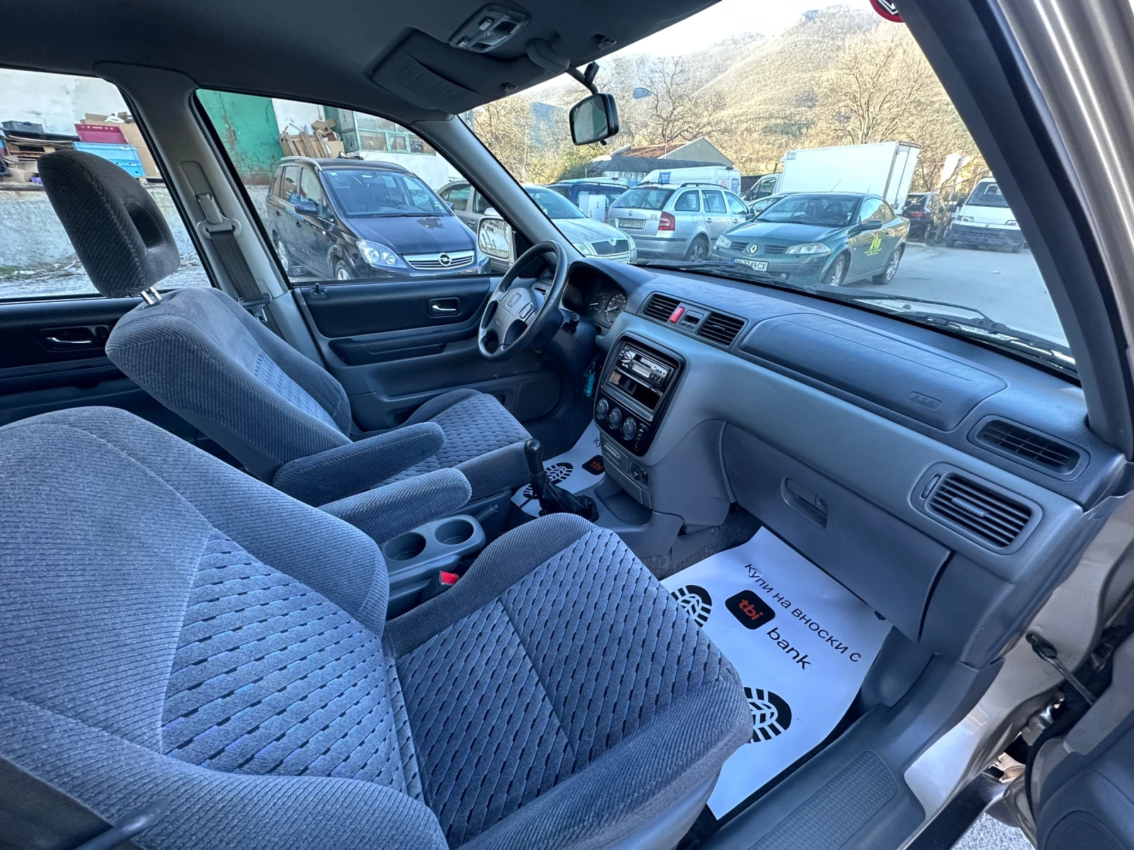 Honda Cr-v 2.0i - КЛИМАТИК - УНИКАТ - РЕАЛНИ КИЛОМЕТРИ, снимка 10 - Автомобили и джипове - 54130723