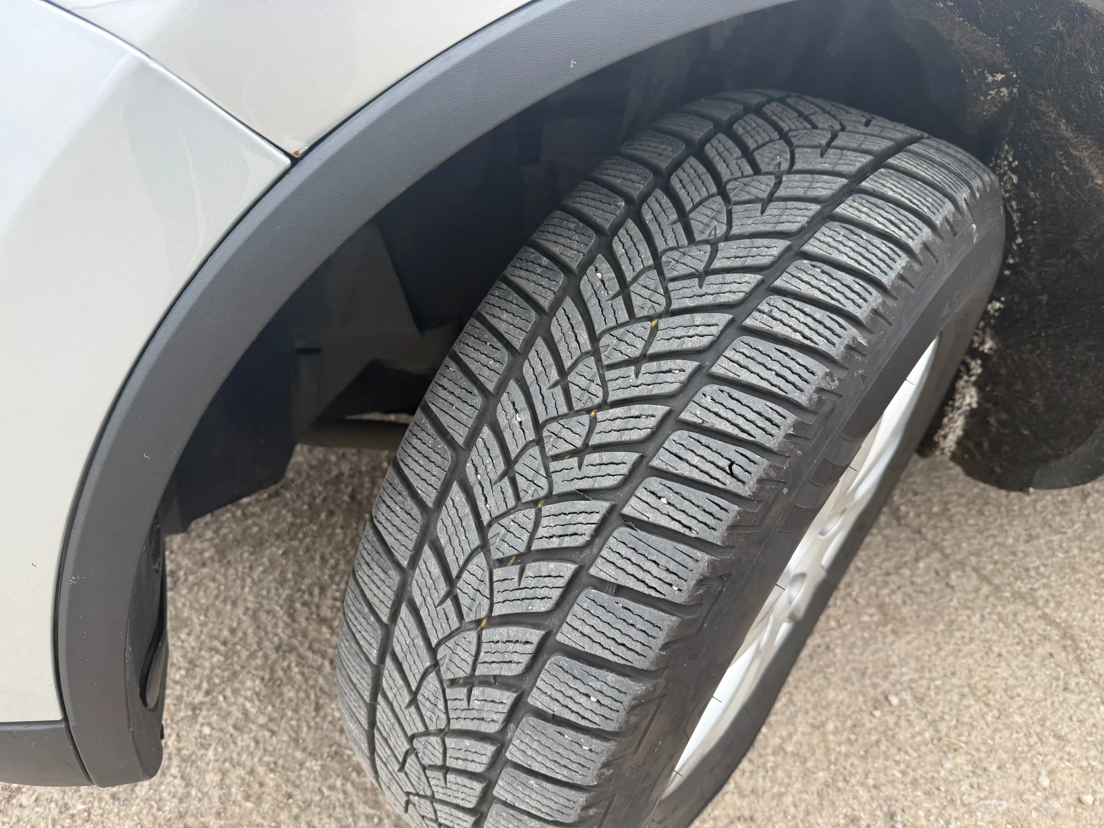 VW Touareg, снимка 4 - Автомобили и джипове - 54180608