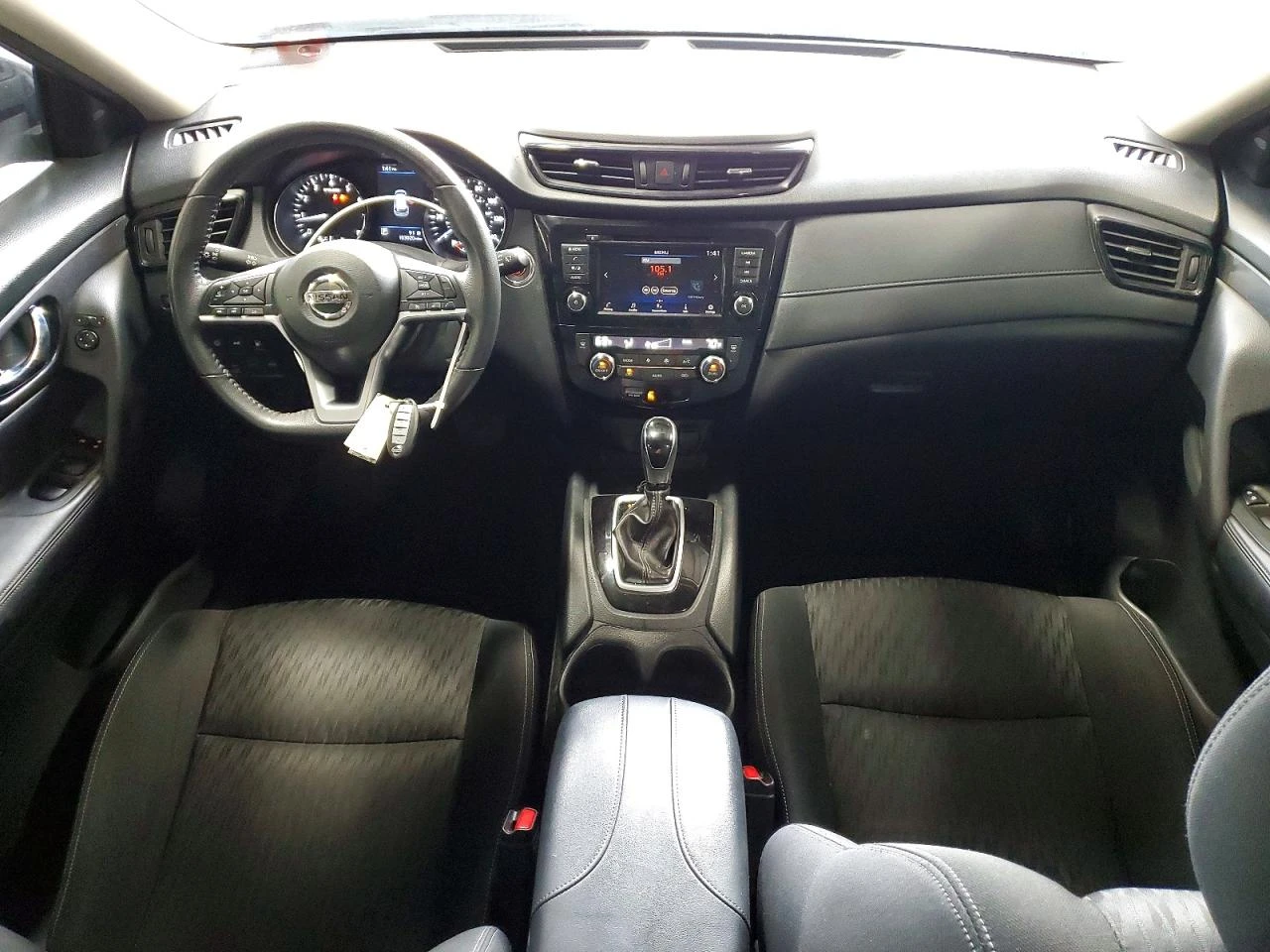 Nissan Rogue SV, снимка 8 - Автомобили и джипове - 54509470