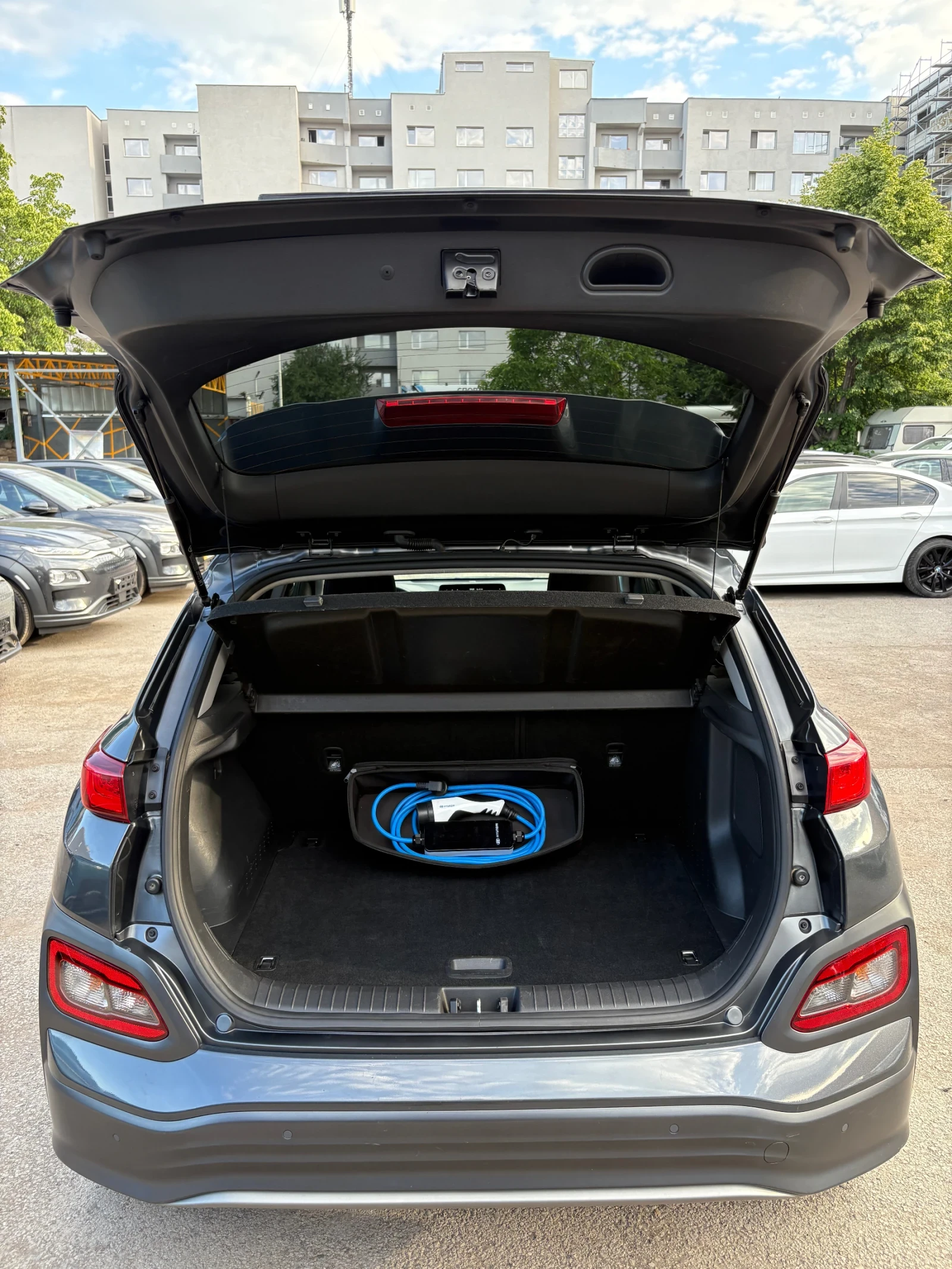 Hyundai Kona SOH100%/ГАРАНЦИЯ , снимка 14 - Автомобили и джипове - 54748931