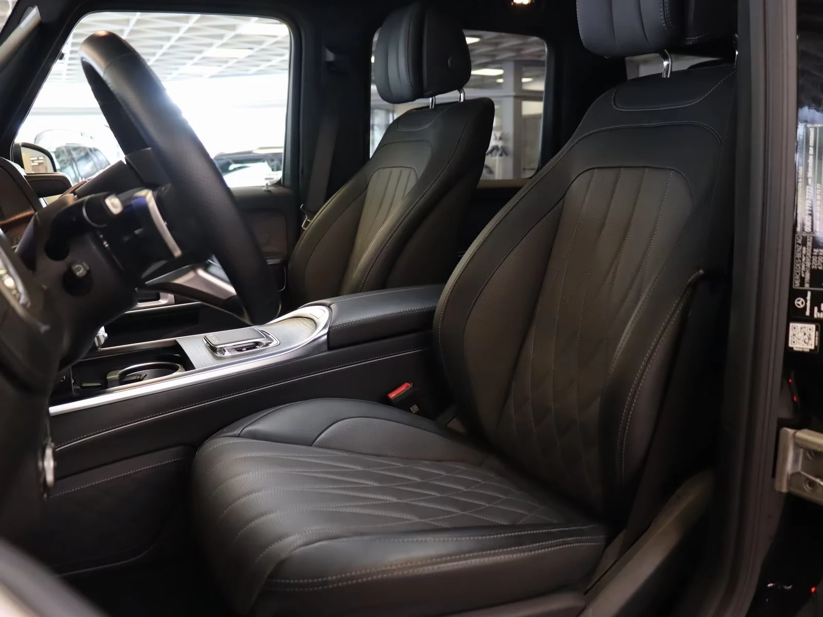 Mercedes-Benz G 500 AMG / 4 MATIC / FACELIFT / BURM / 360/ PANO/ NIGHT, снимка 8 - Автомобили и джипове - 55183179