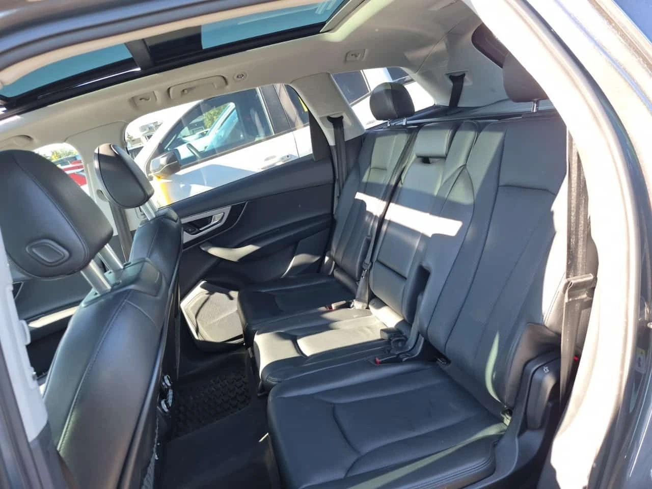 Audi Q7 * 55 Tfsi Quattro Progressiv * CARFAX * ���������  | Mobile.bg � ����������� 13